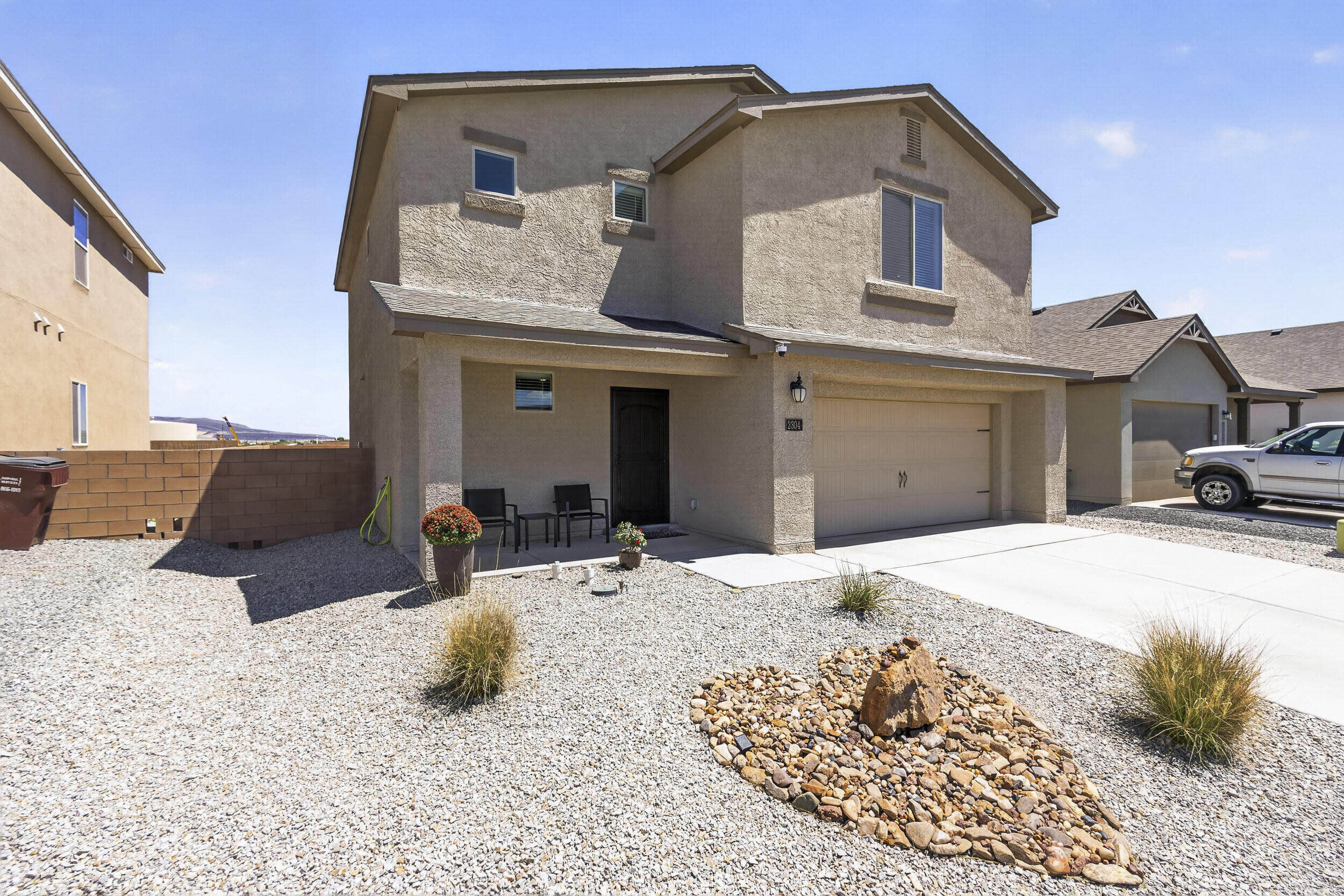 2304 Isabella Lane