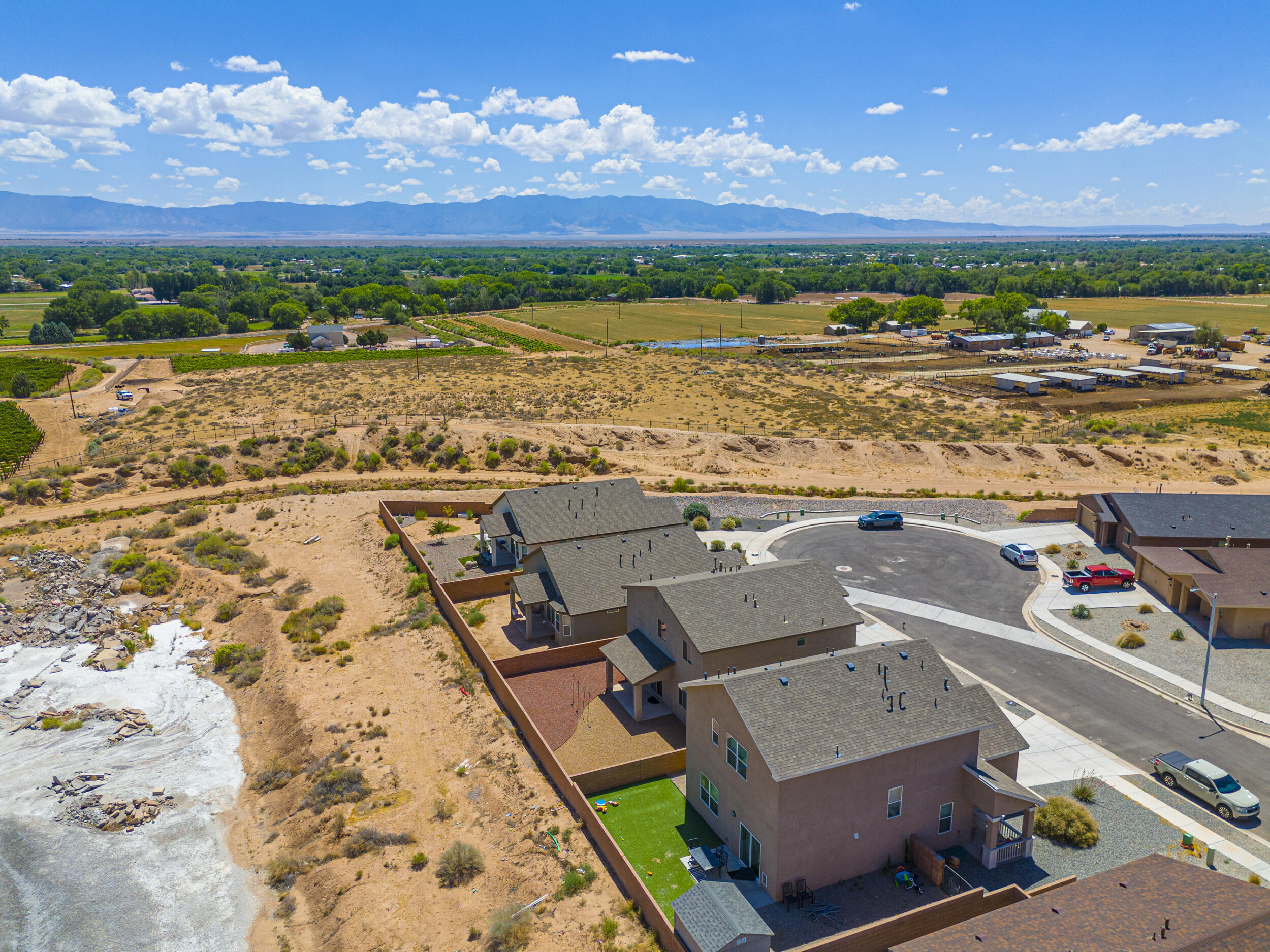 2304 Isabella Lane