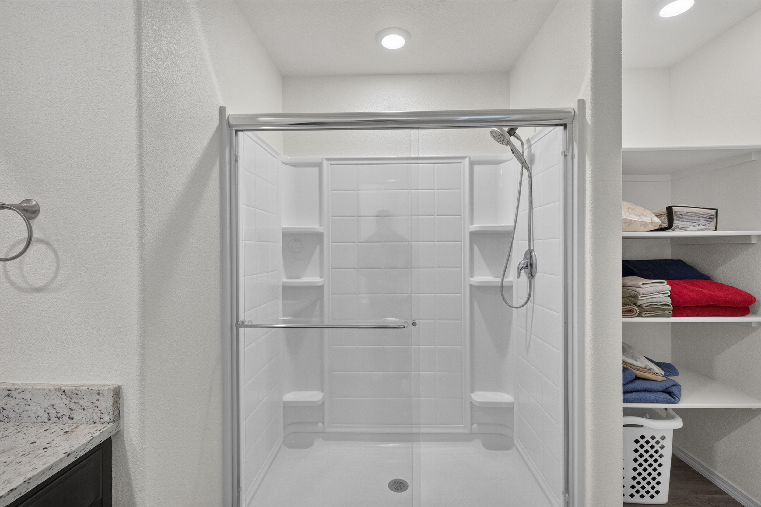 2304 Isabella Lane