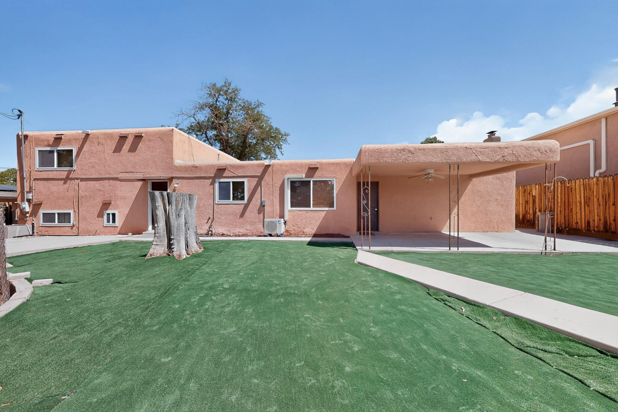 9308 Las Calabazillas Road NE