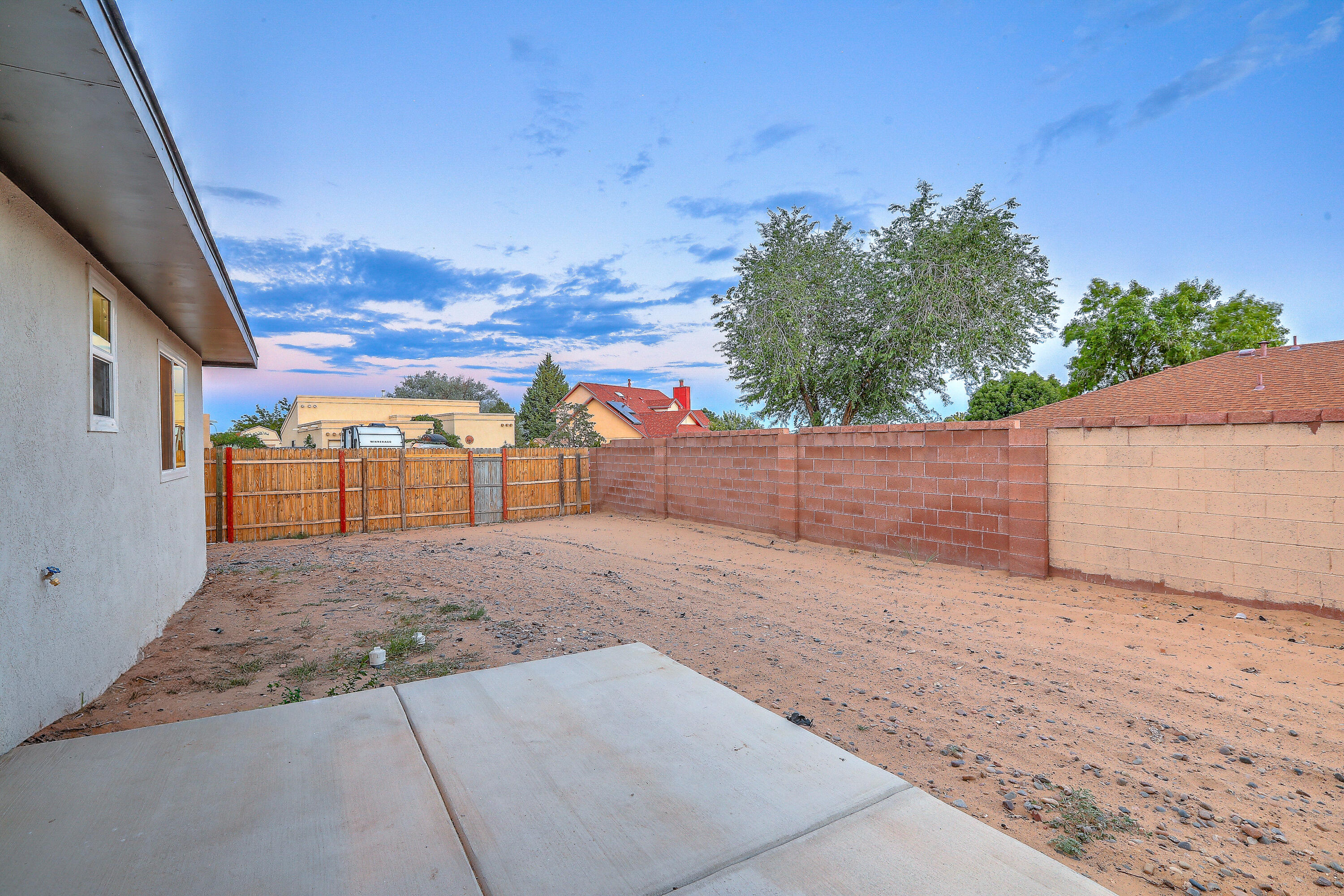 3101 Loma Pedregosa NW