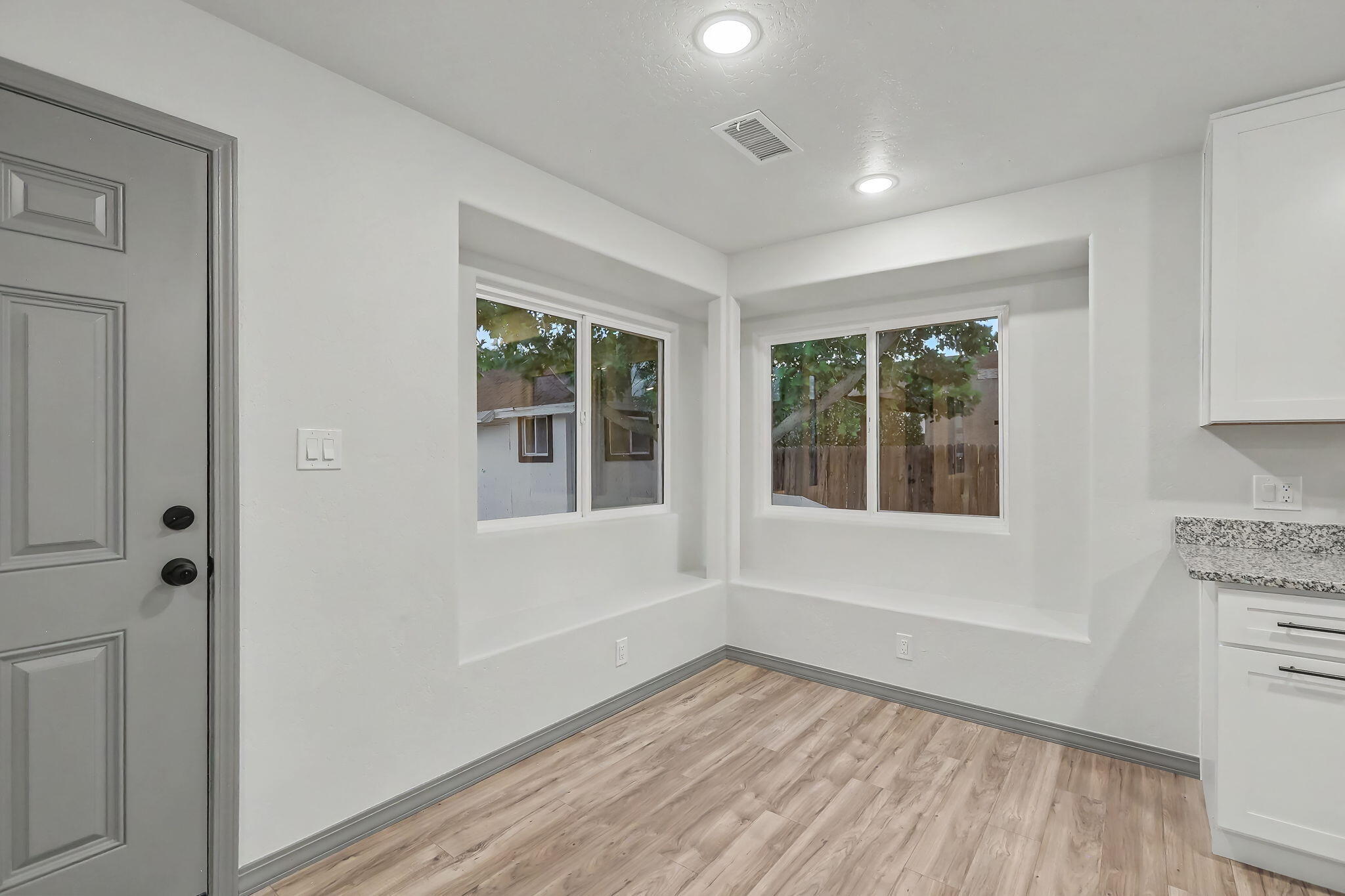 3101 Loma Pedregosa NW