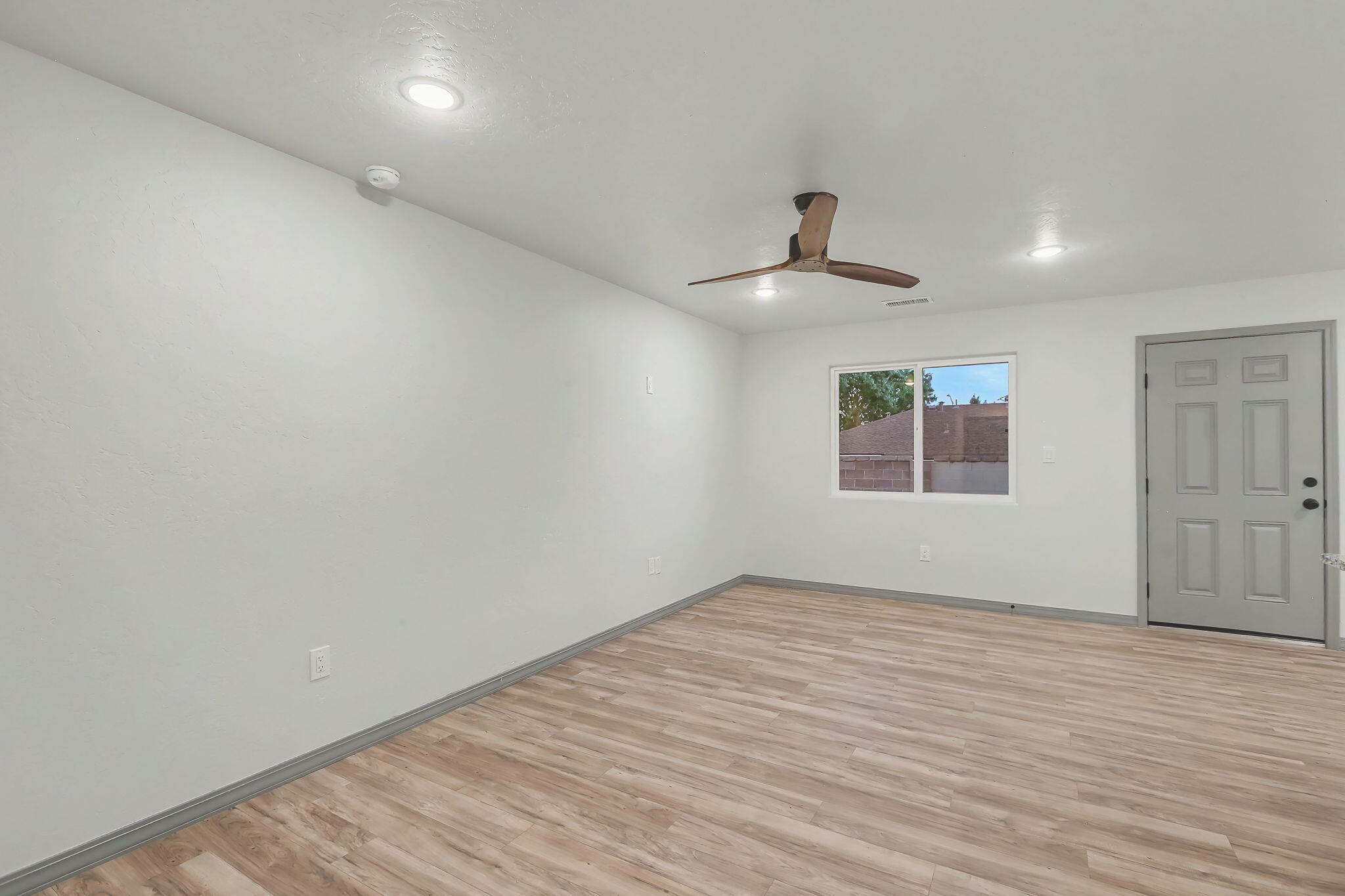 3101 Loma Pedregosa NW