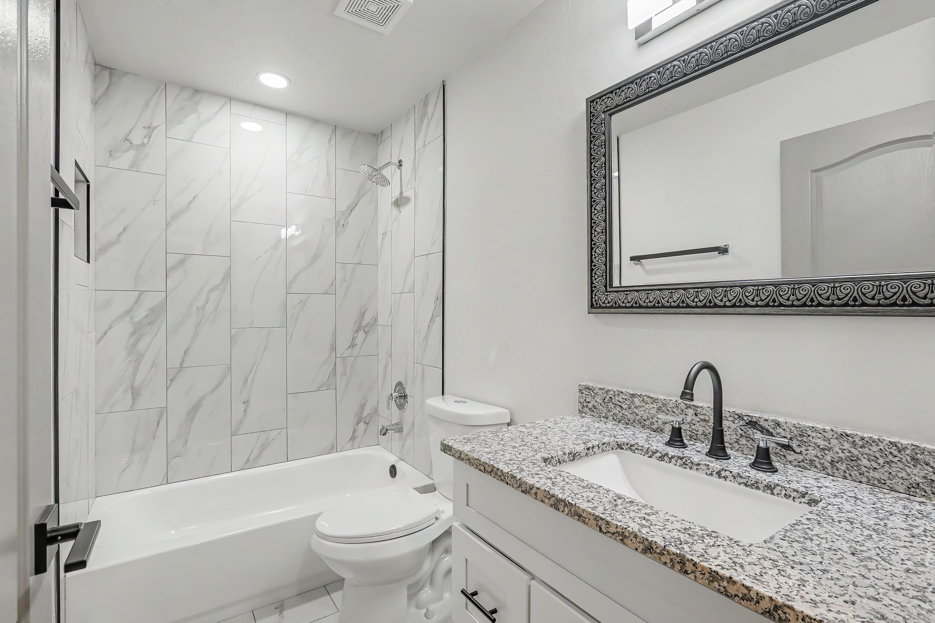 3101 Loma Pedregosa NW