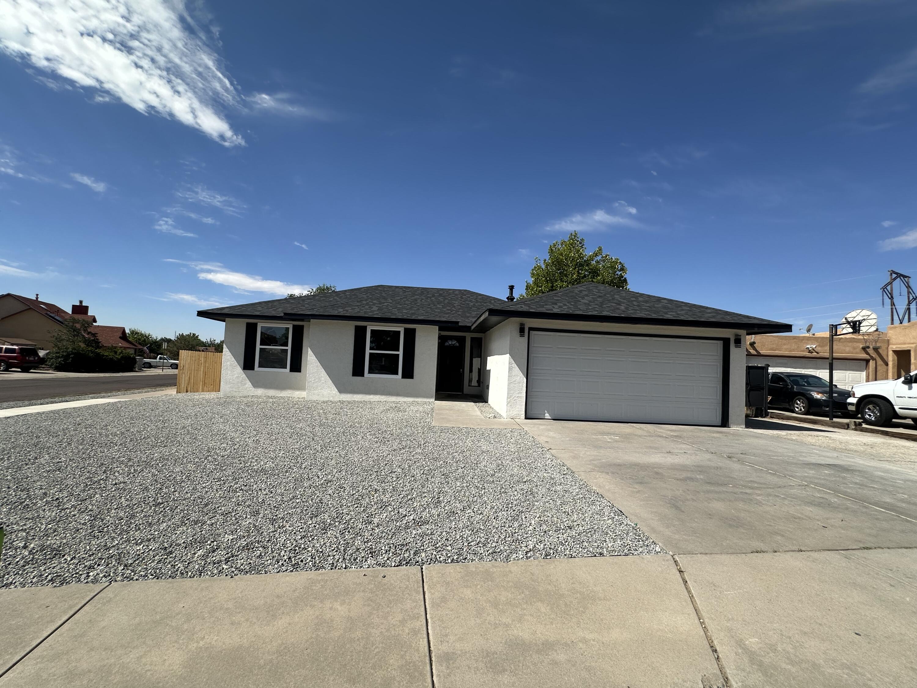 3101 Loma Pedregosa NW