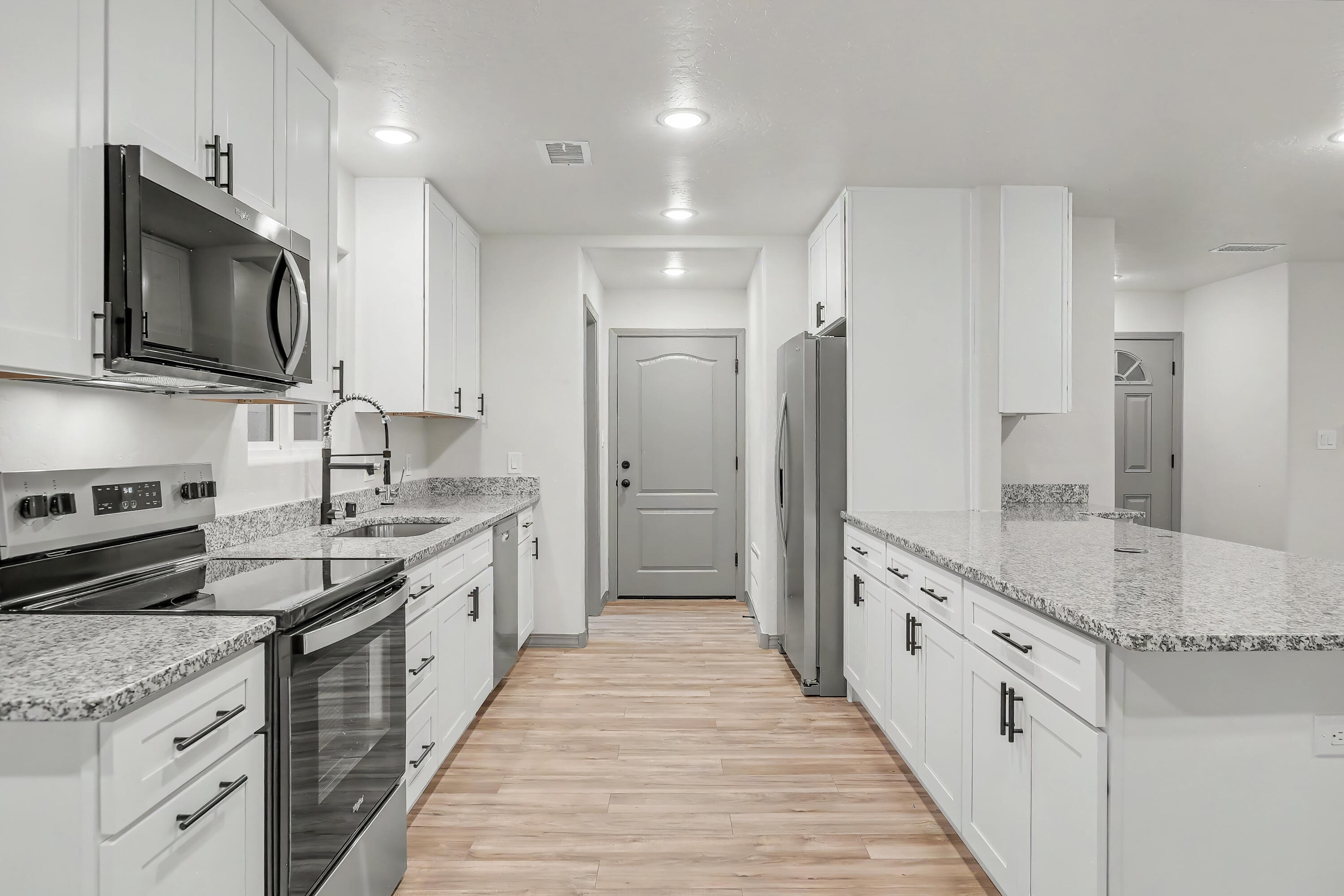 3101 Loma Pedregosa NW