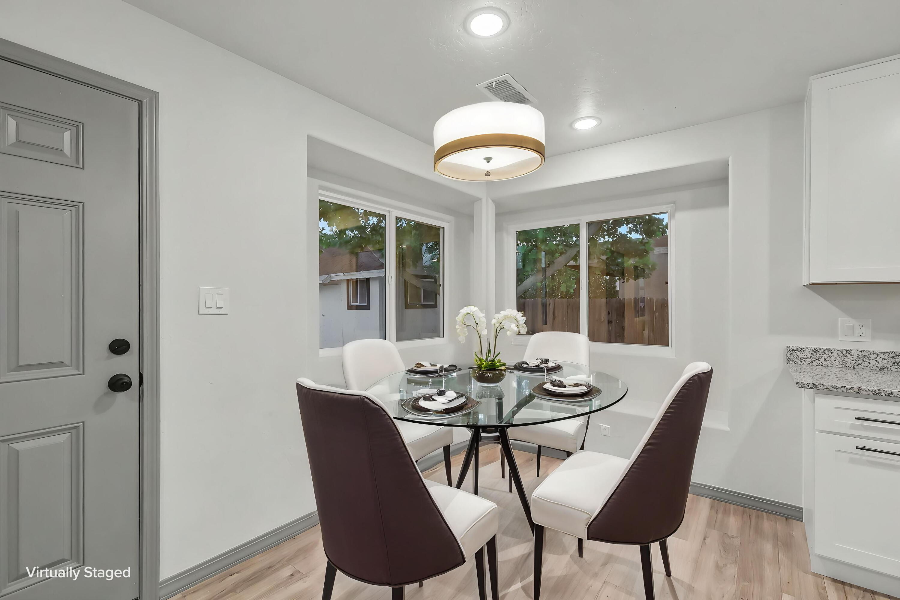 3101 Loma Pedregosa NW