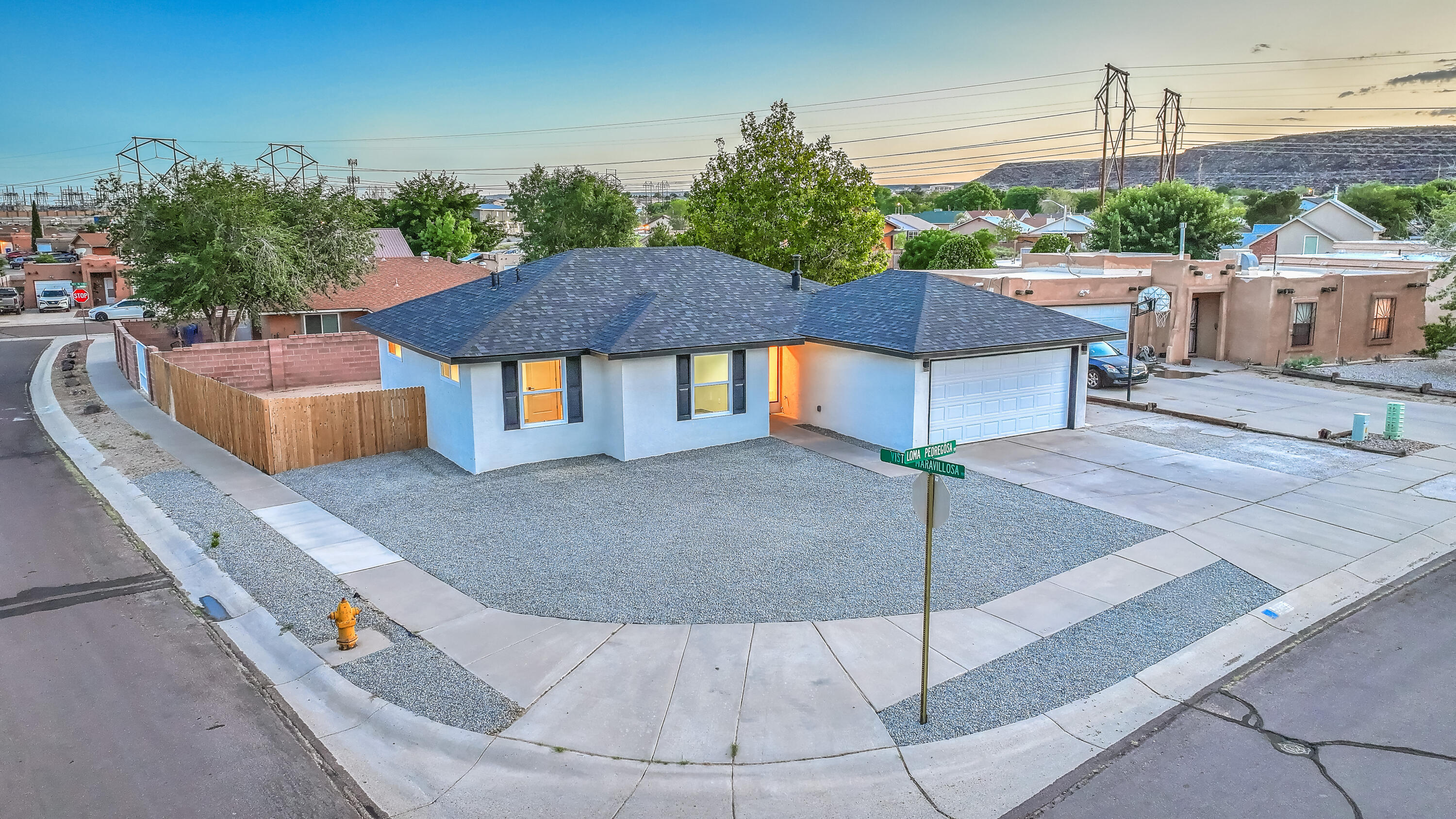 3101 Loma Pedregosa NW
