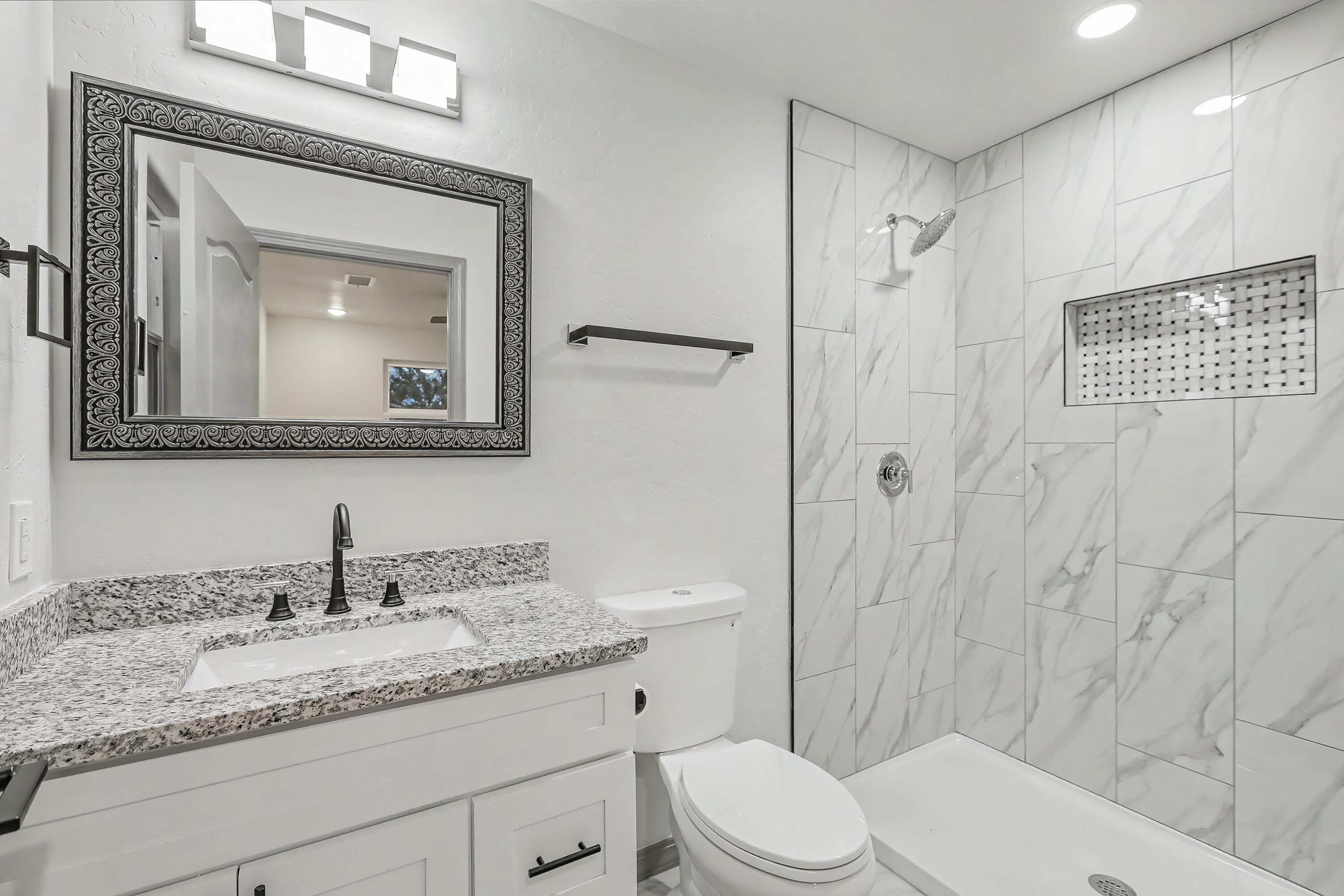 3101 Loma Pedregosa NW