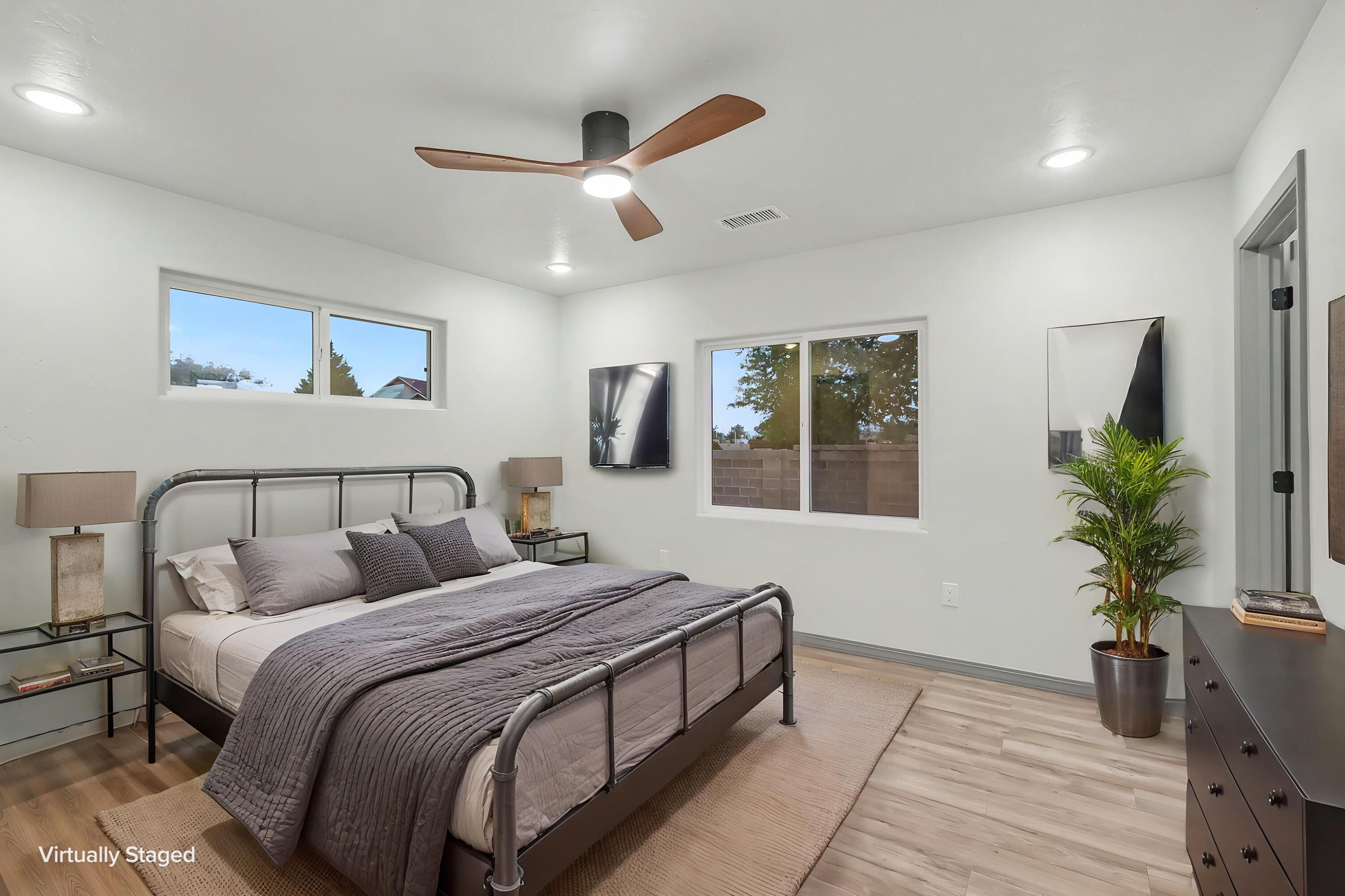 3101 Loma Pedregosa NW