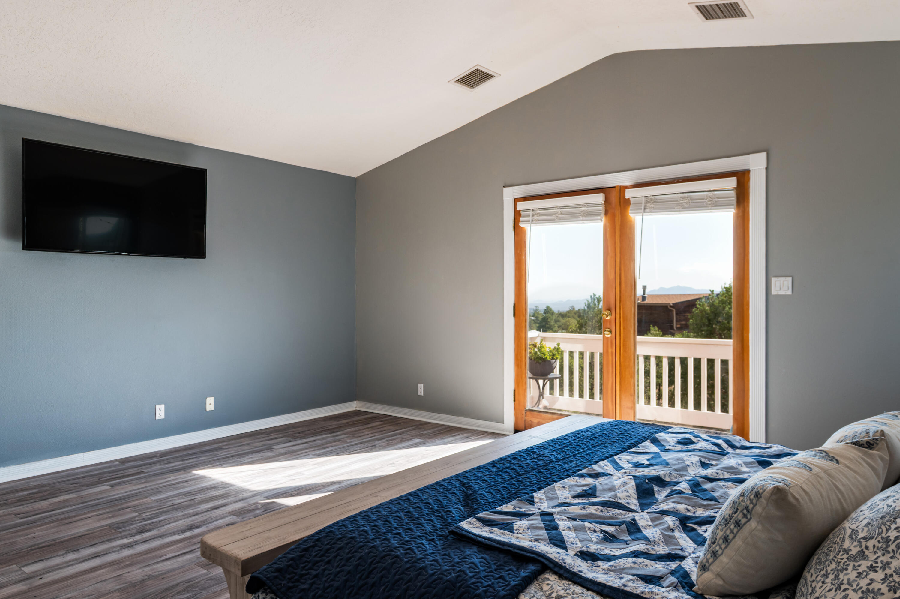 7 Mulberry Loop