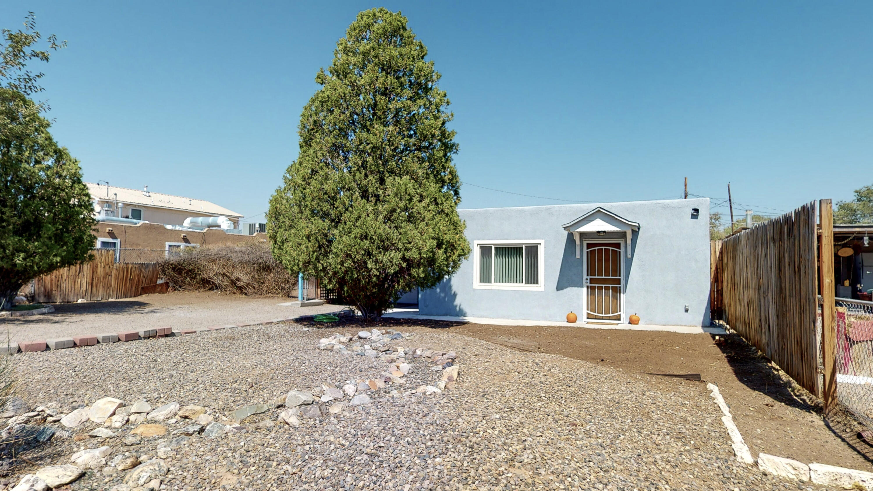 427 Headingly Avenue NW