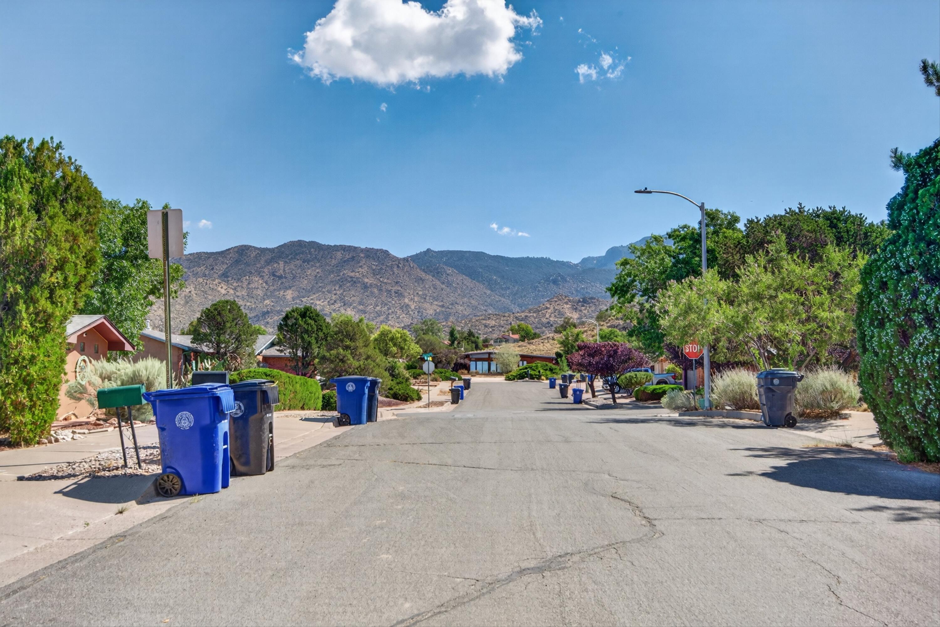 1129 Monte Largo Drive NE