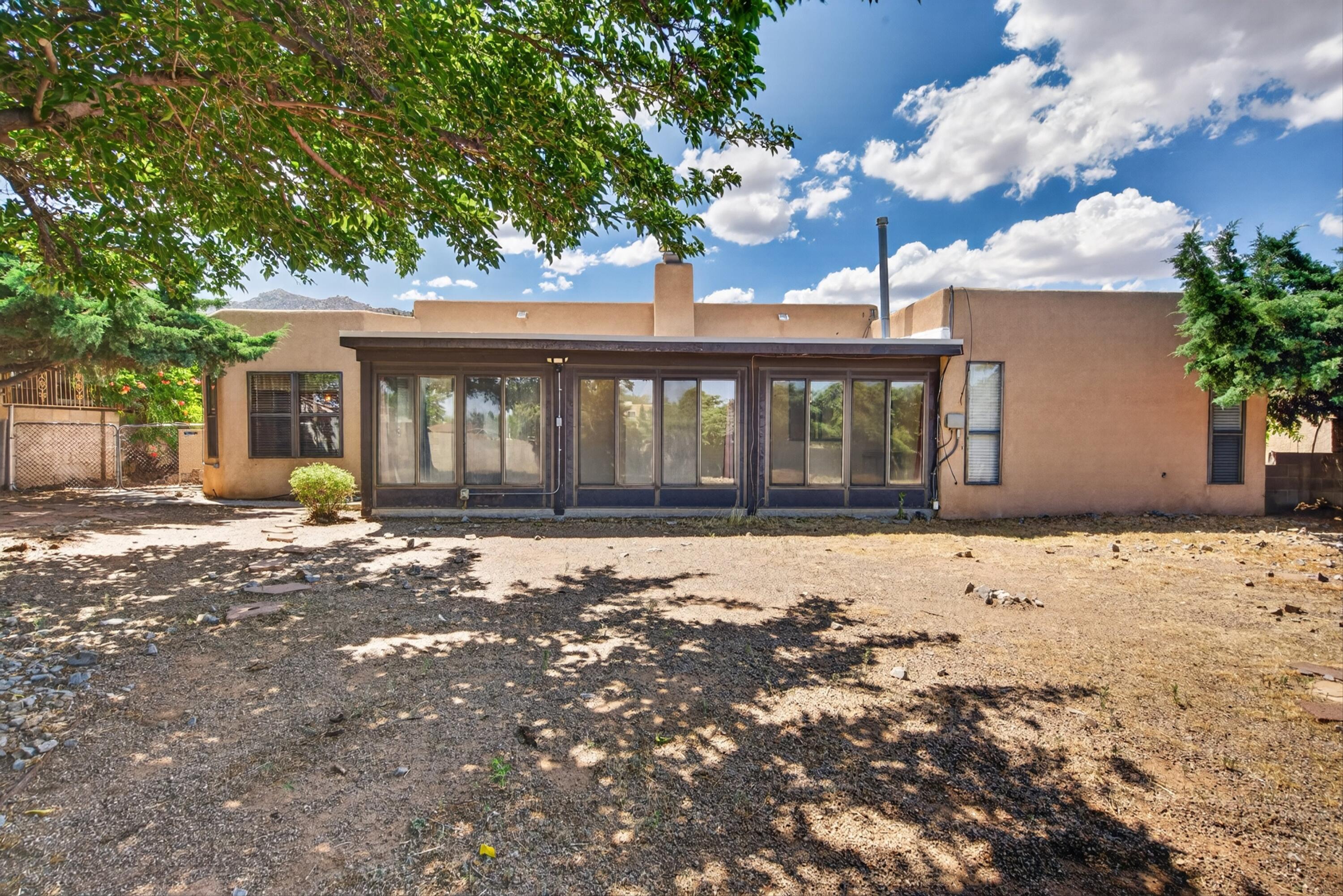 1129 Monte Largo Drive NE