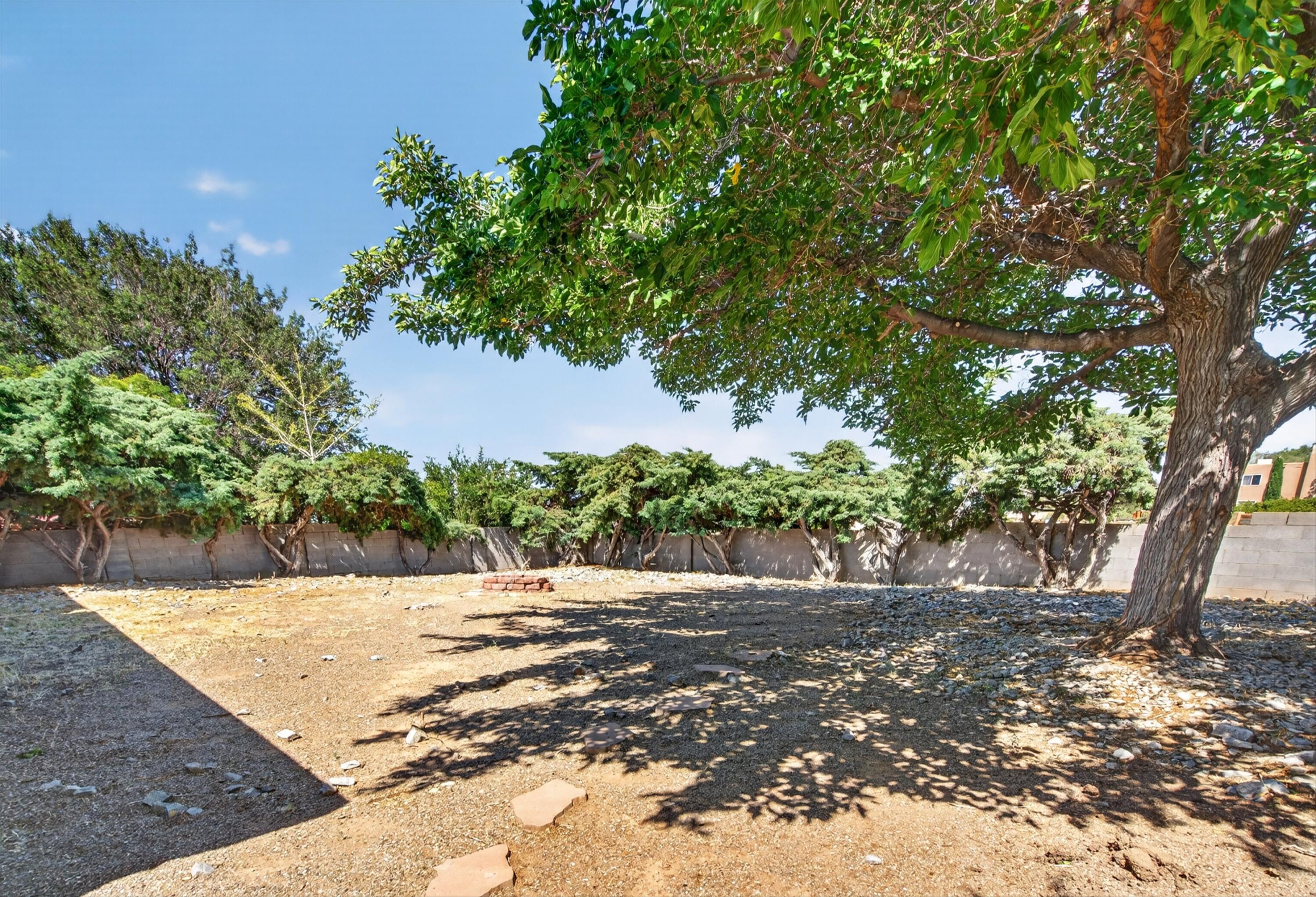 1129 Monte Largo Drive NE