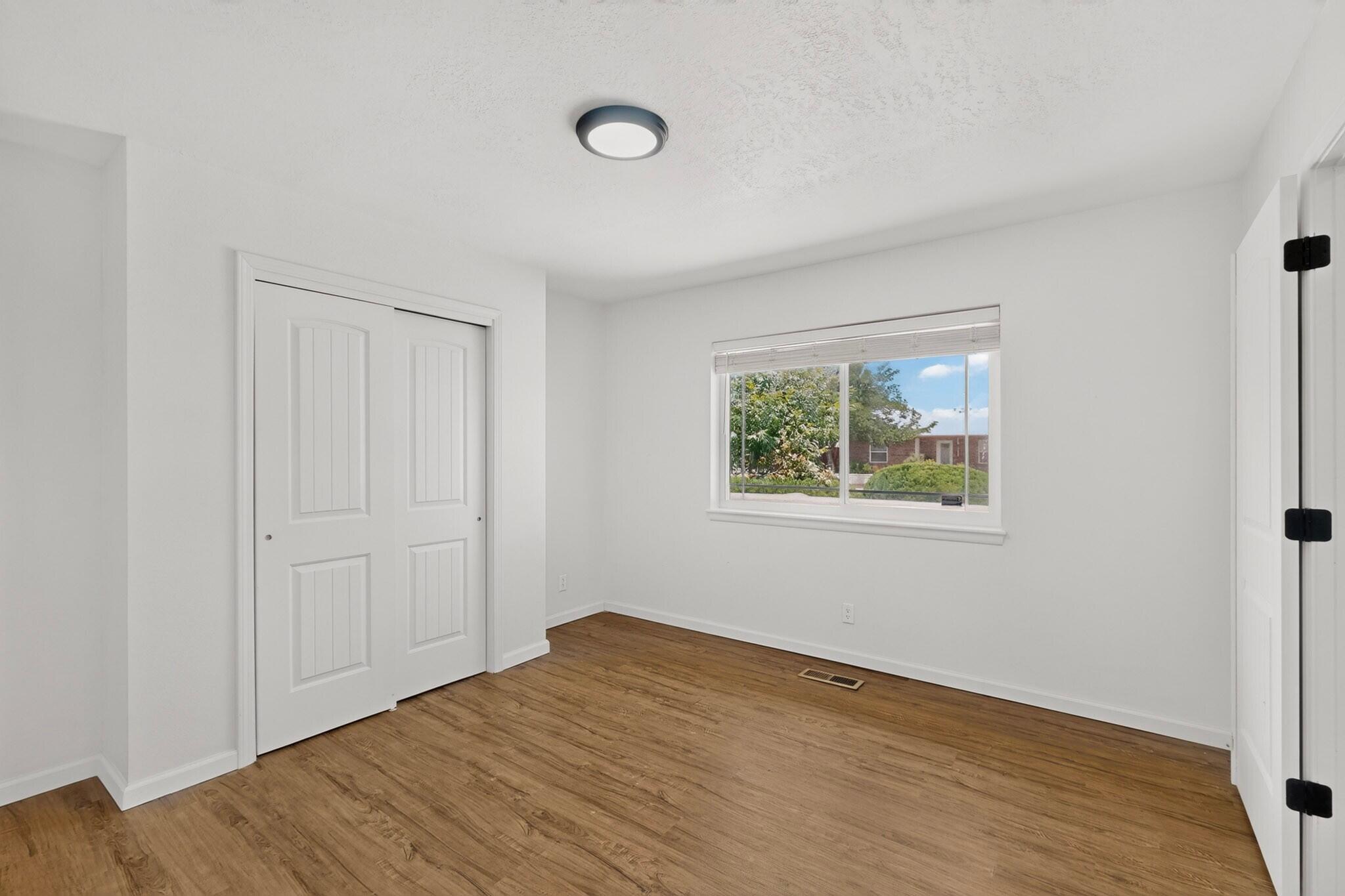 135 Tarpon Avenue SE