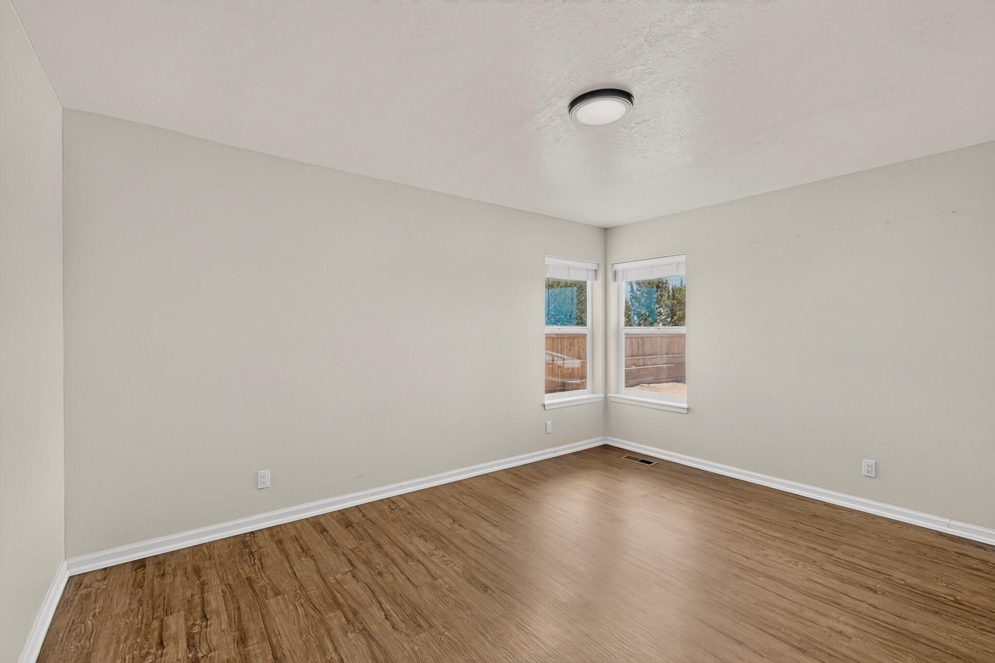 135 Tarpon Avenue SE
