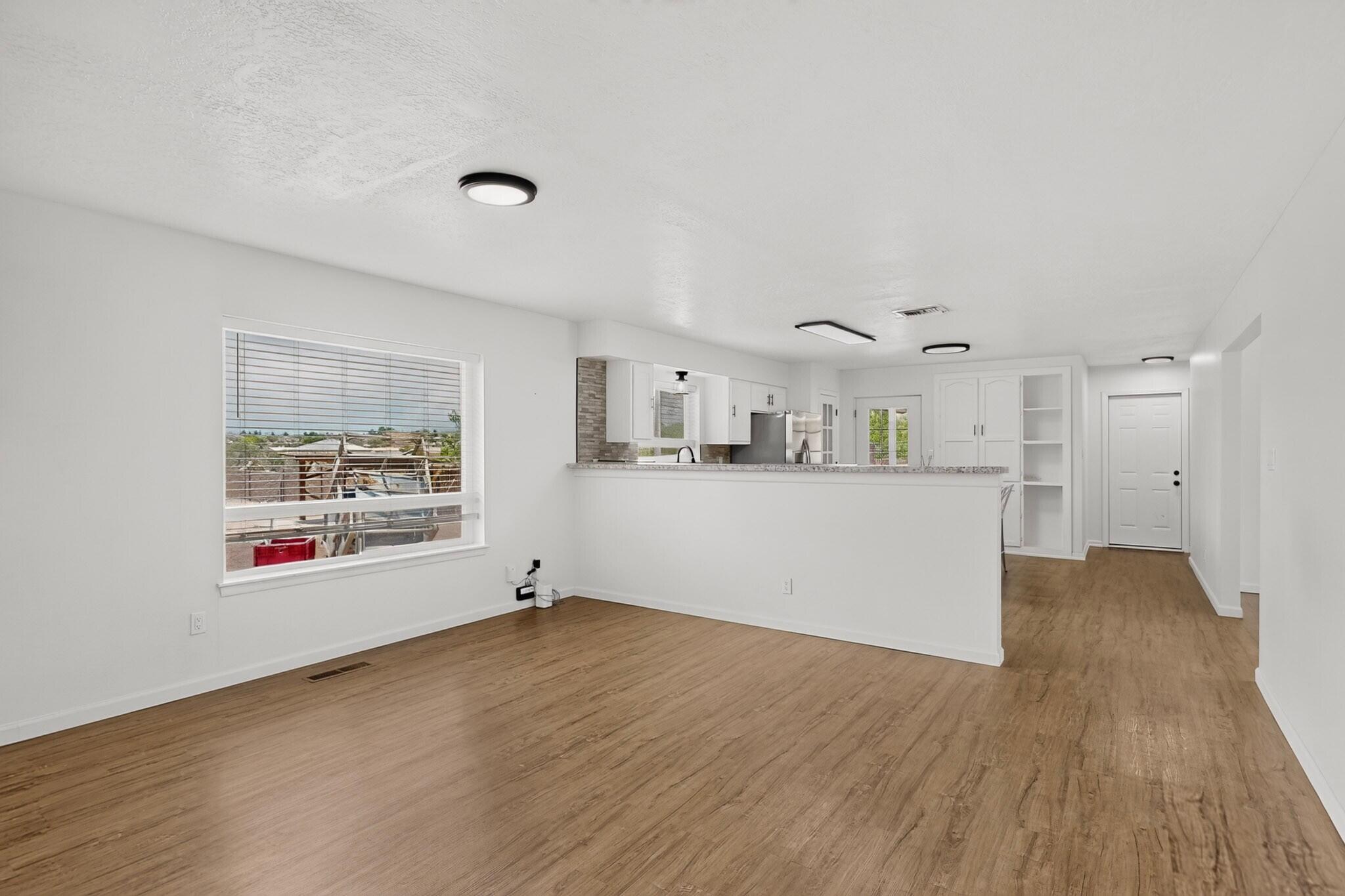 135 Tarpon Avenue SE
