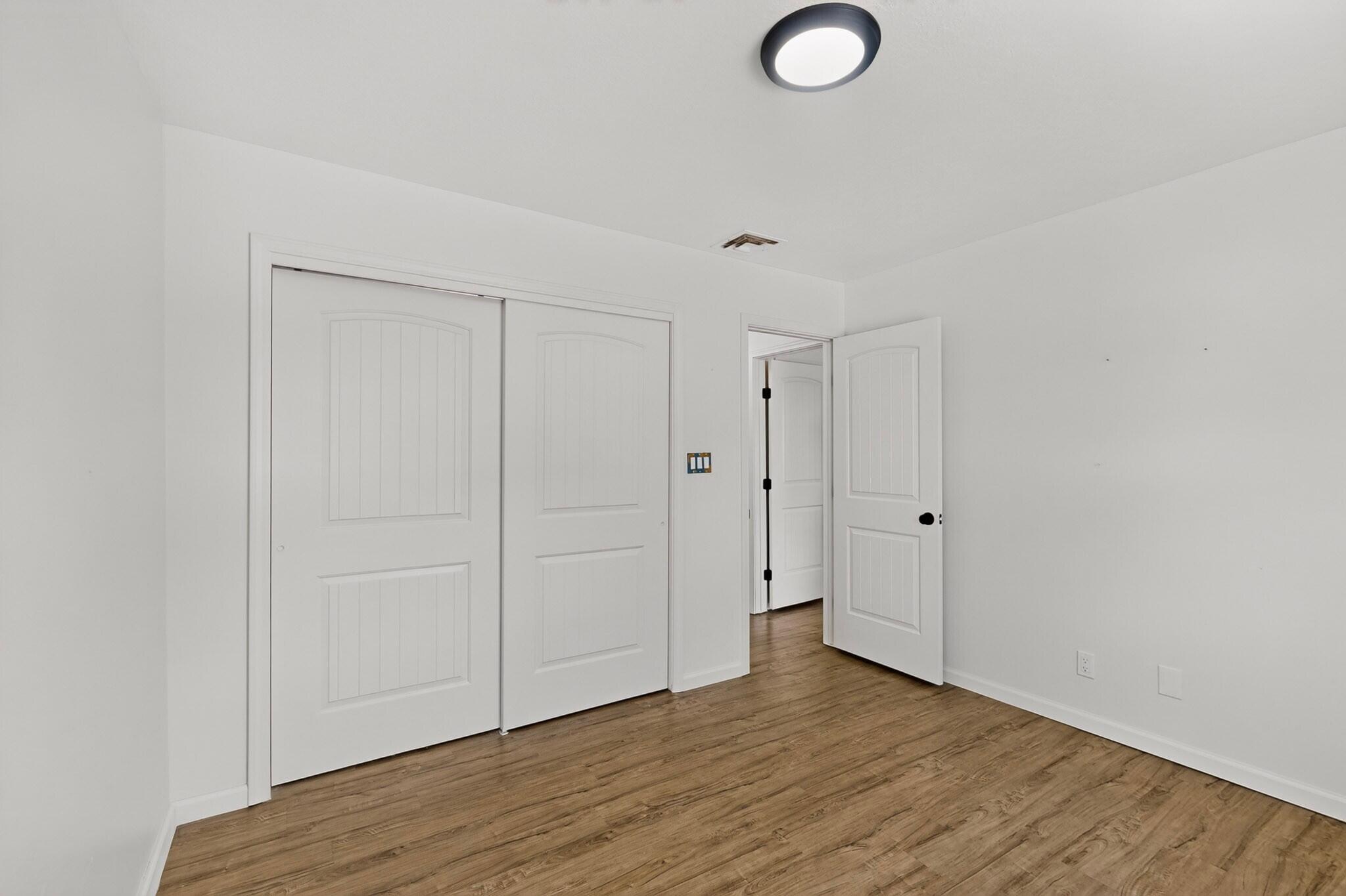 135 Tarpon Avenue SE