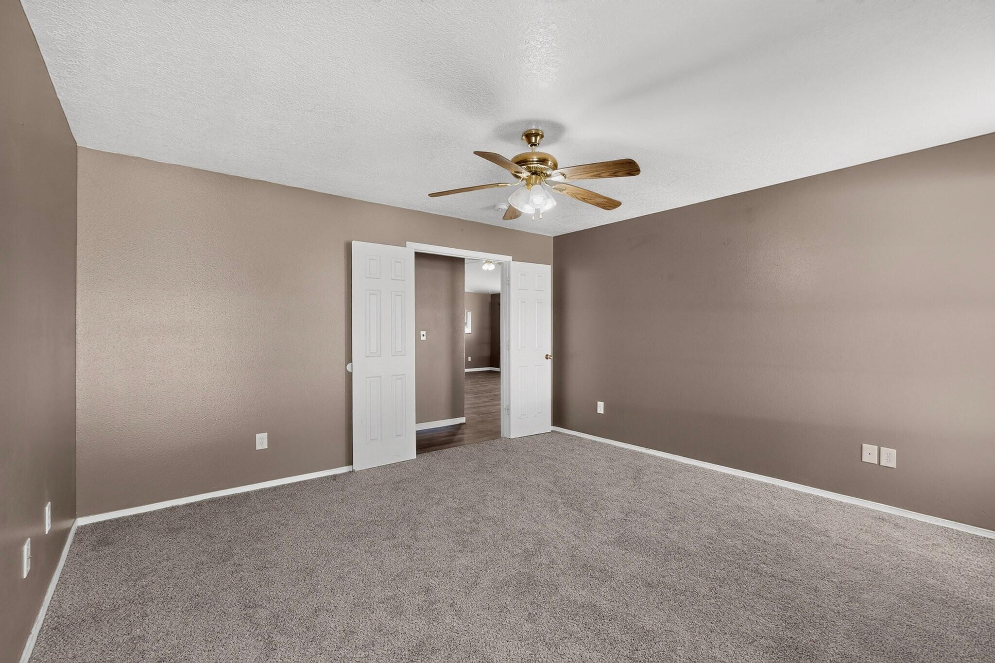1341 Vista Centro Drive SW