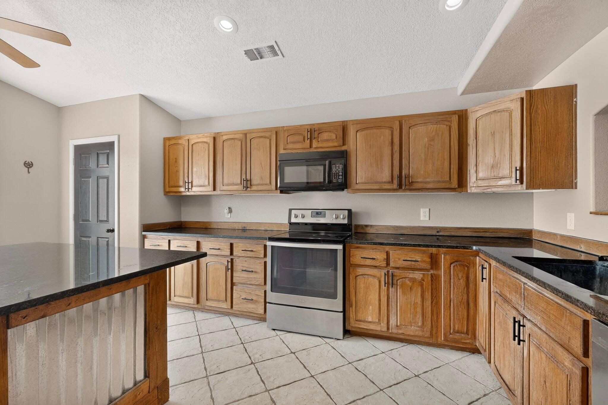 1341 Vista Centro Drive SW