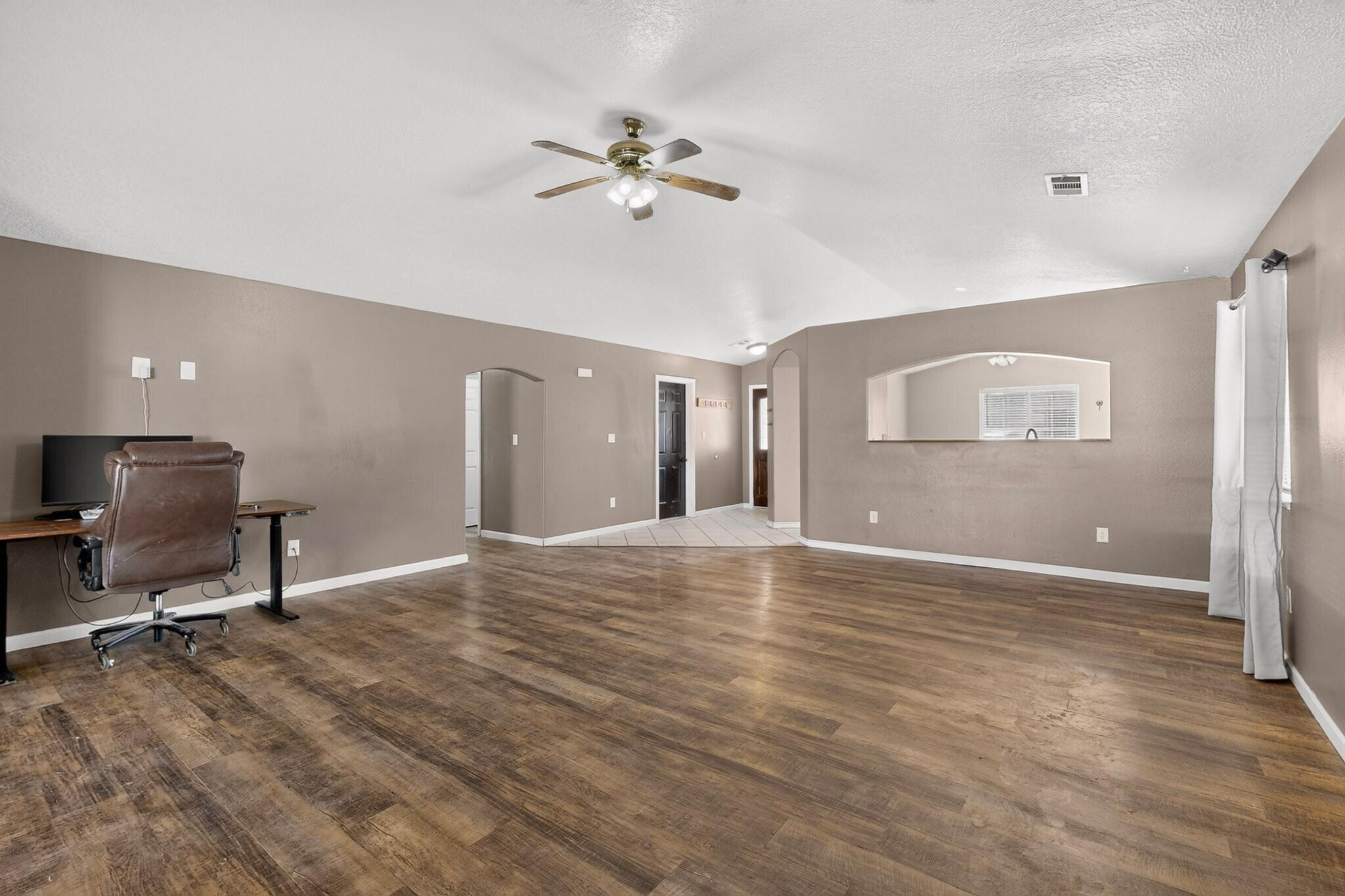 1341 Vista Centro Drive SW