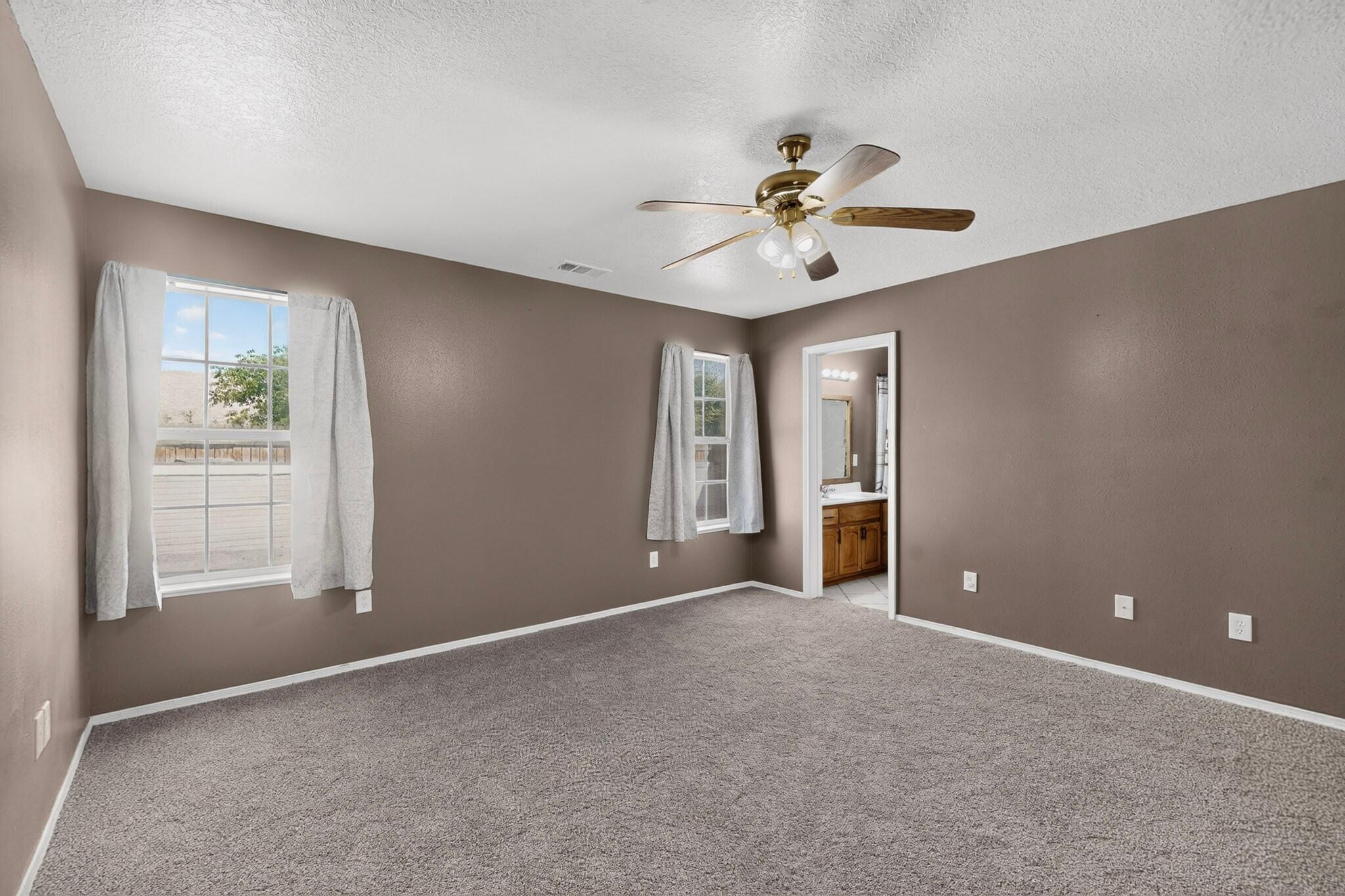 1341 Vista Centro Drive SW