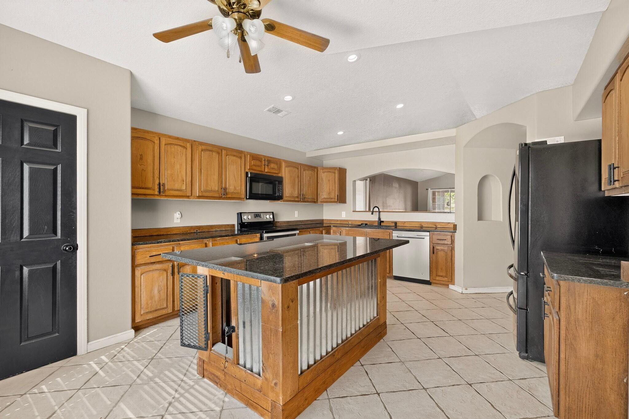 1341 Vista Centro Drive SW
