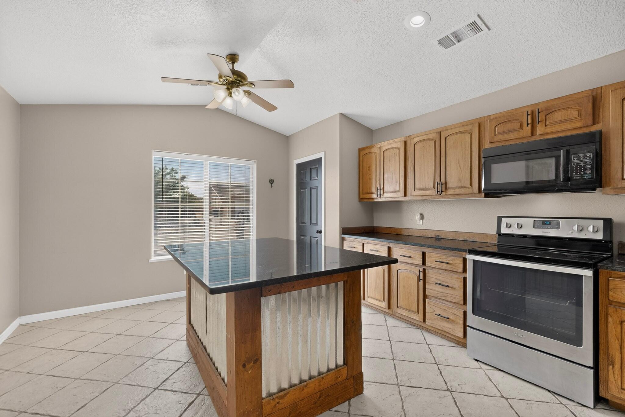 1341 Vista Centro Drive SW