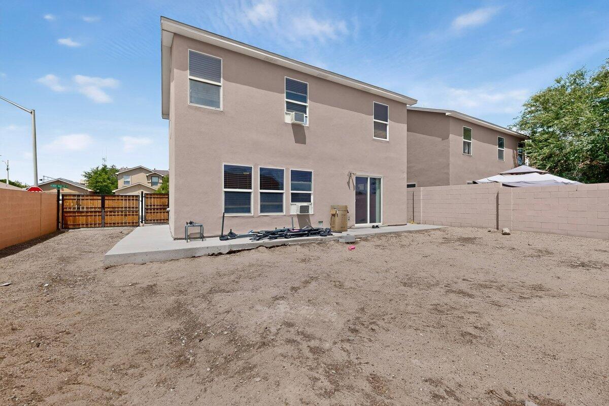 492 Desert Mist Drive SW