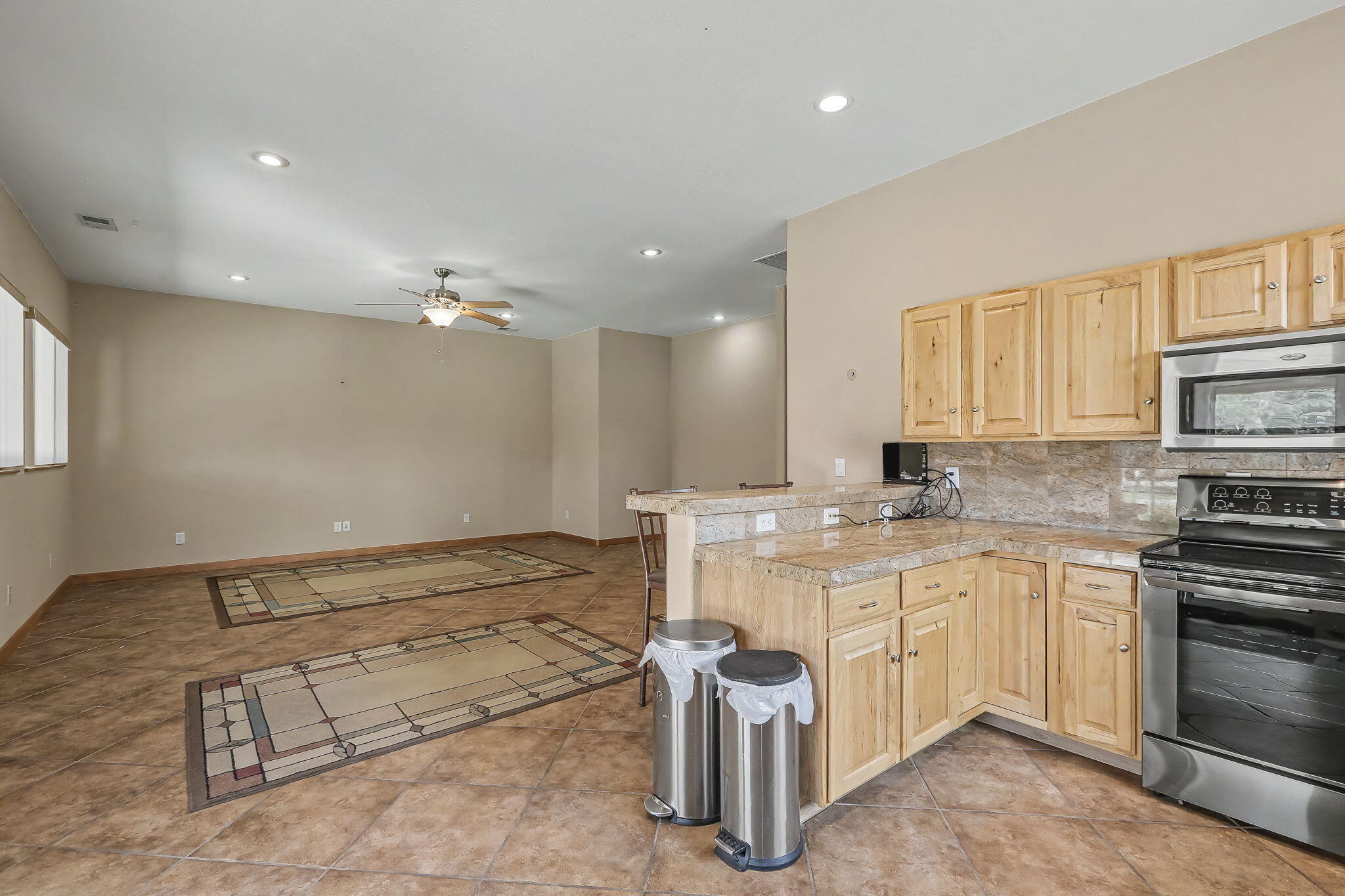 1250 Loma Larga Road