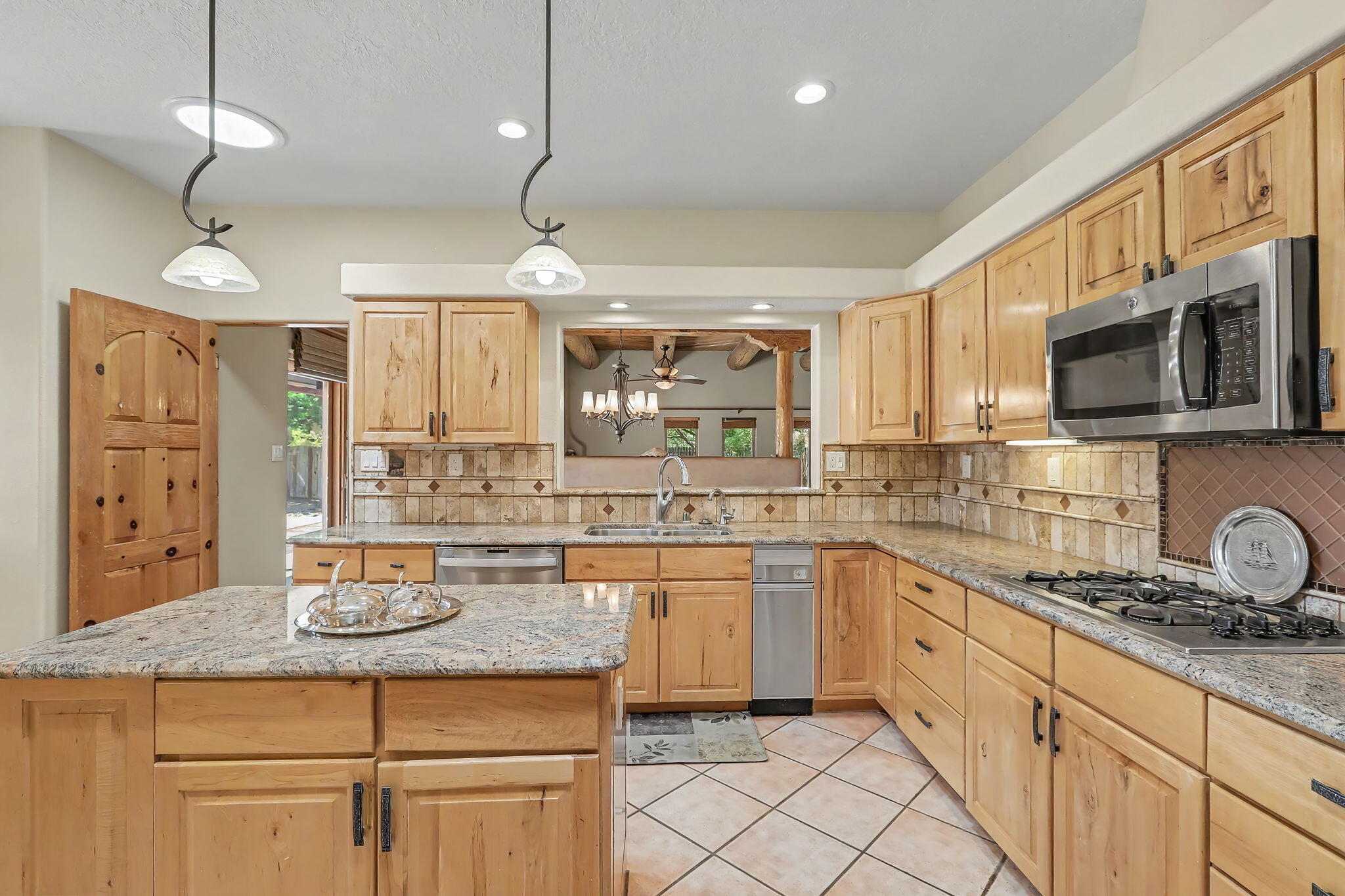 1250 Loma Larga Road