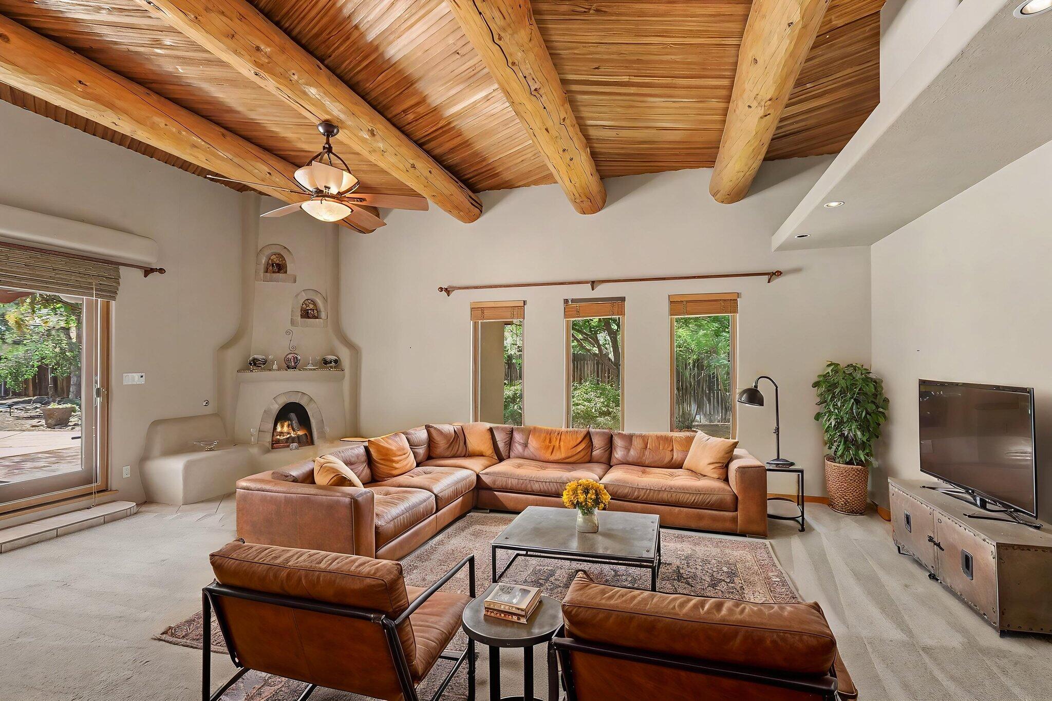 1250 Loma Larga Road