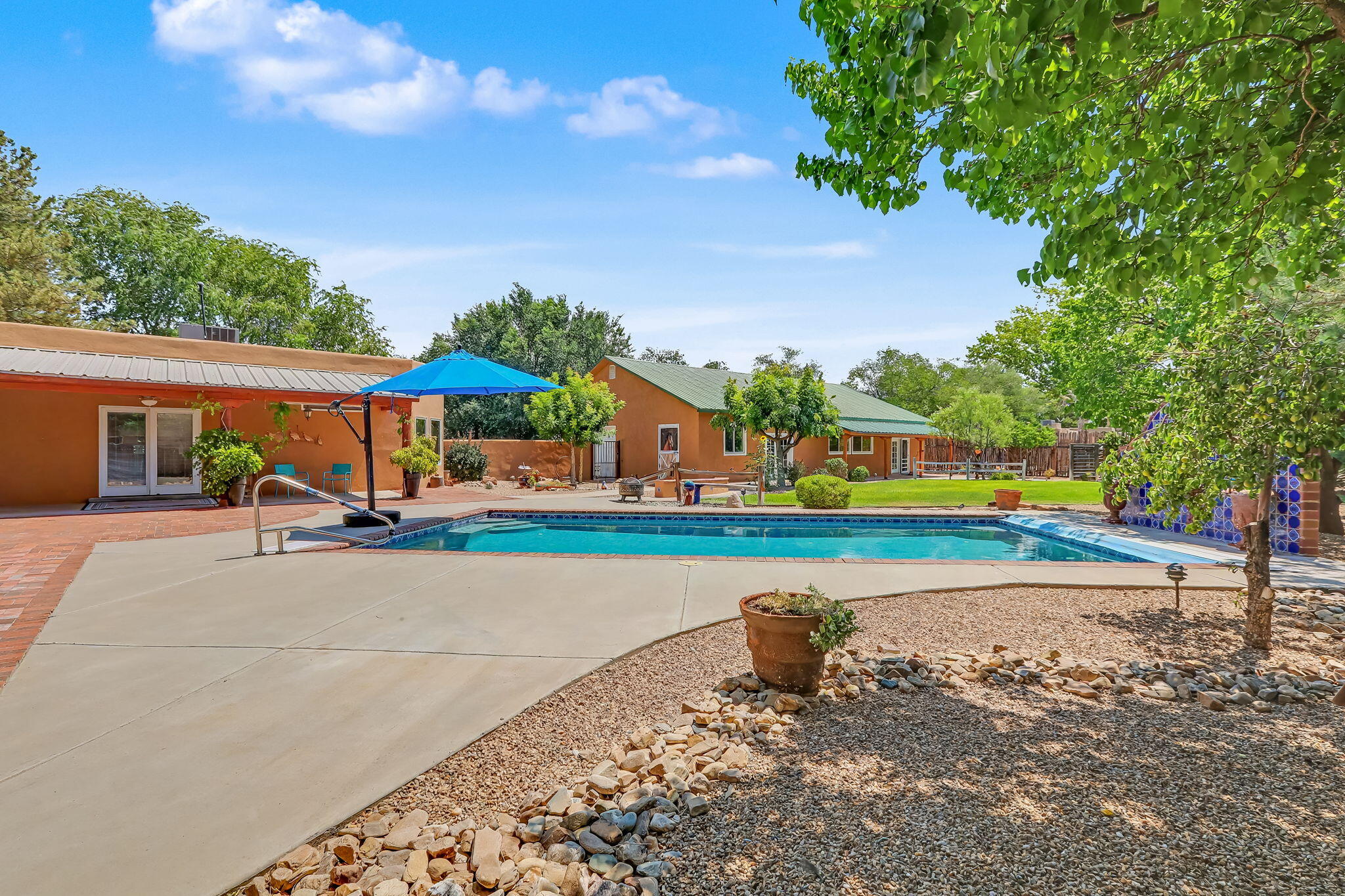 1250 Loma Larga Road