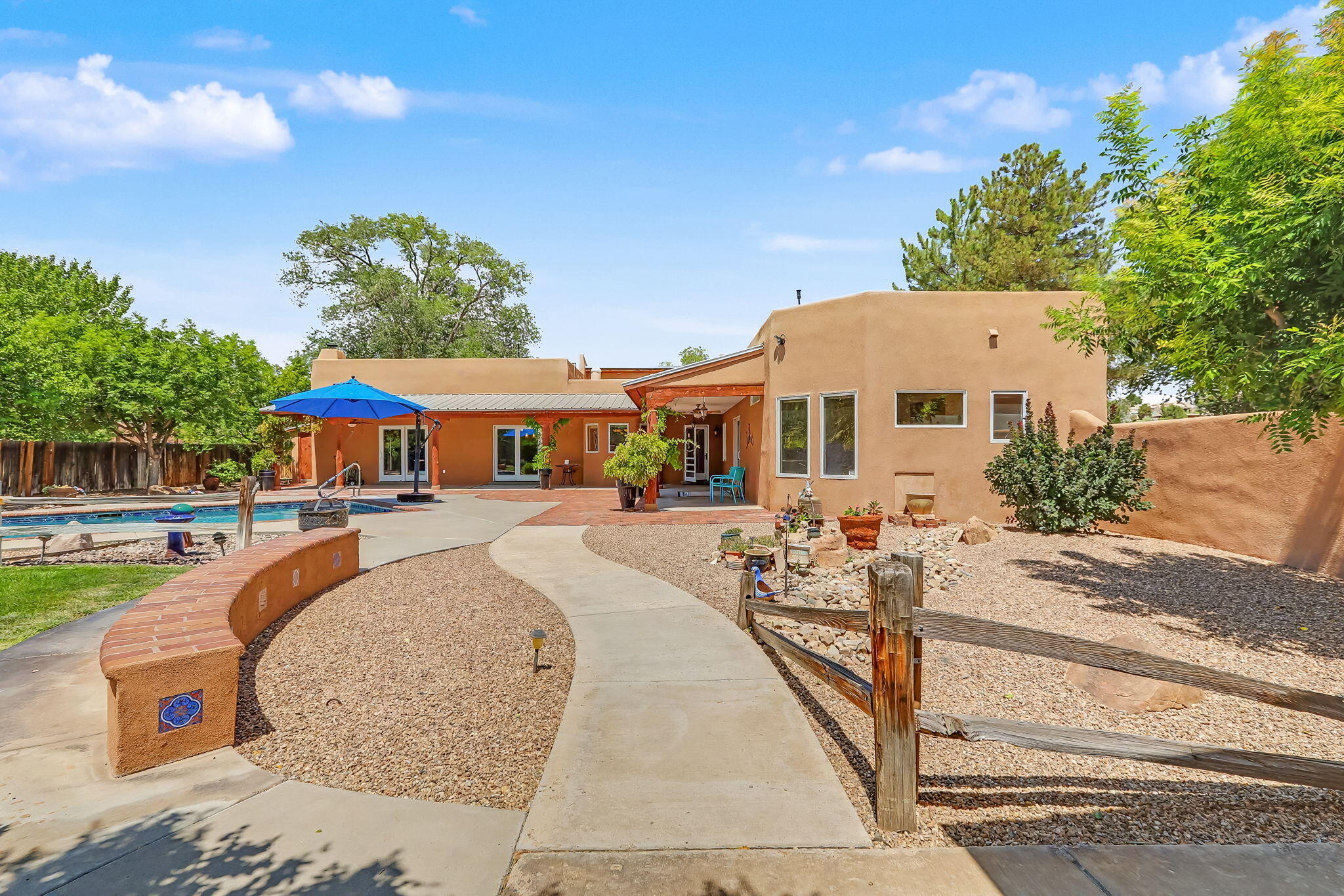1250 Loma Larga Road