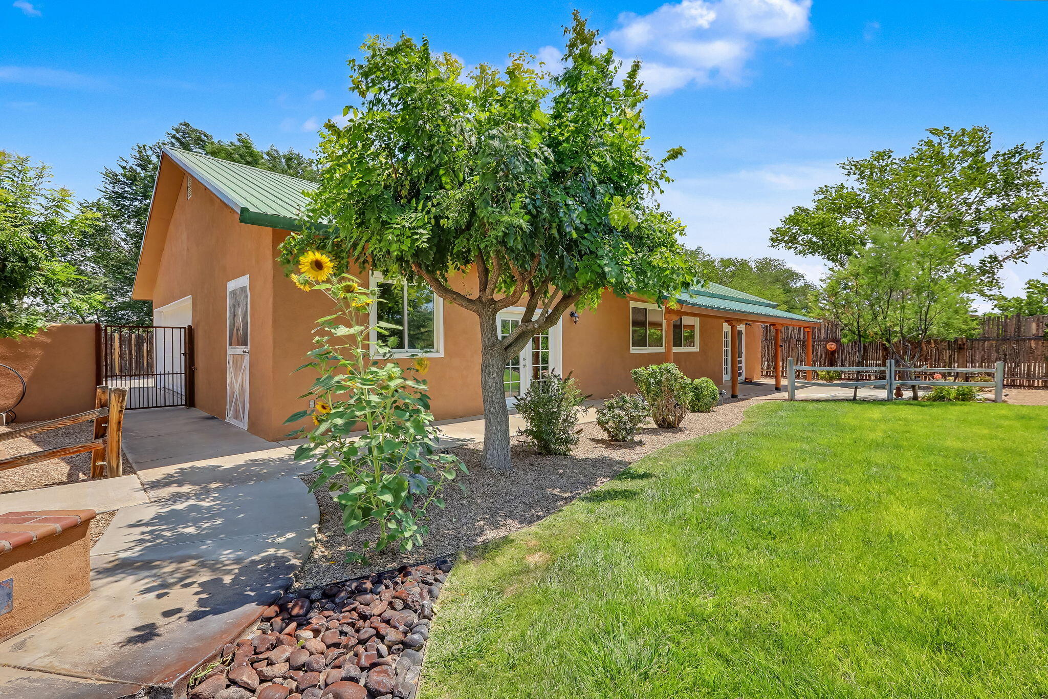 1250 Loma Larga Road