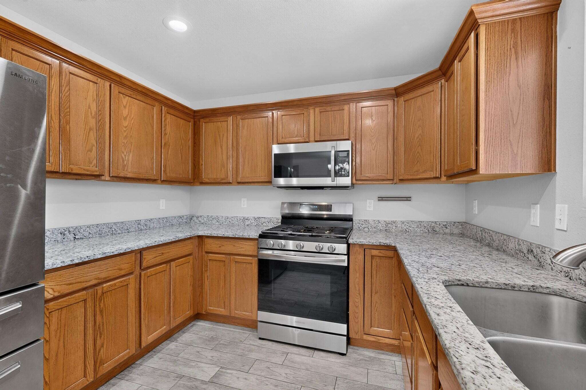 213 Boot Hill Loop SW