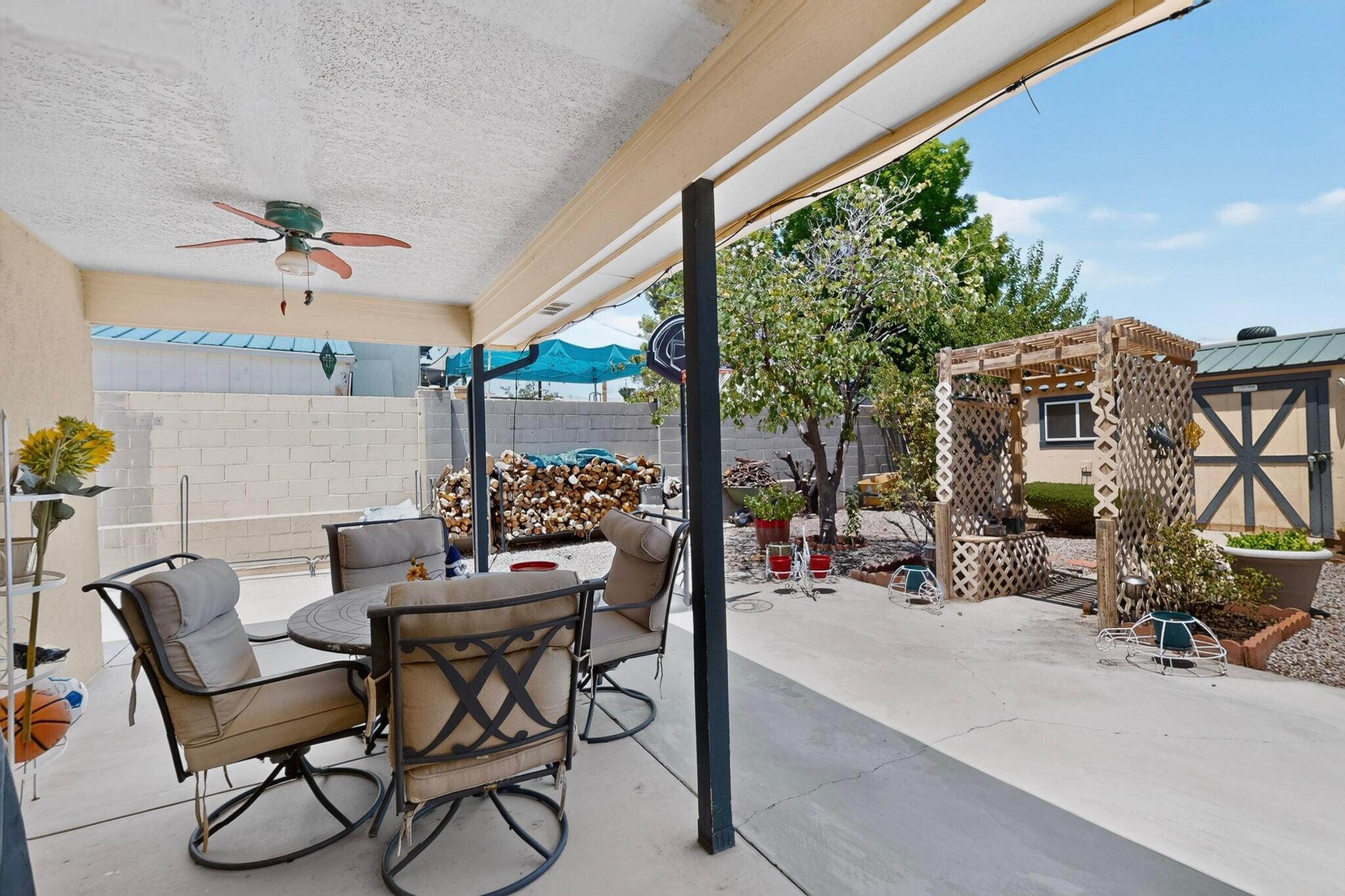 6977 Albany Hills Drive NE