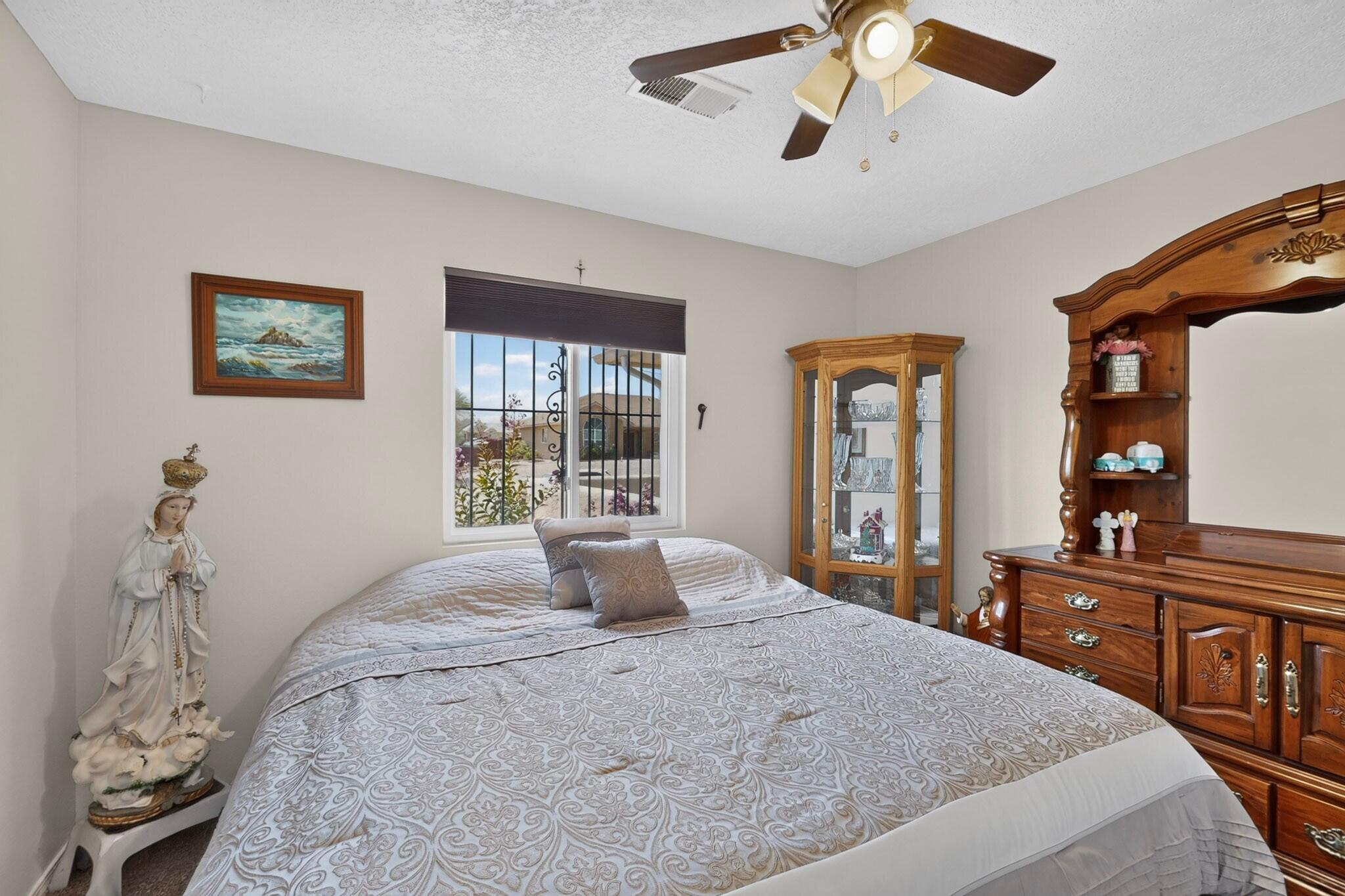 6977 Albany Hills Drive NE