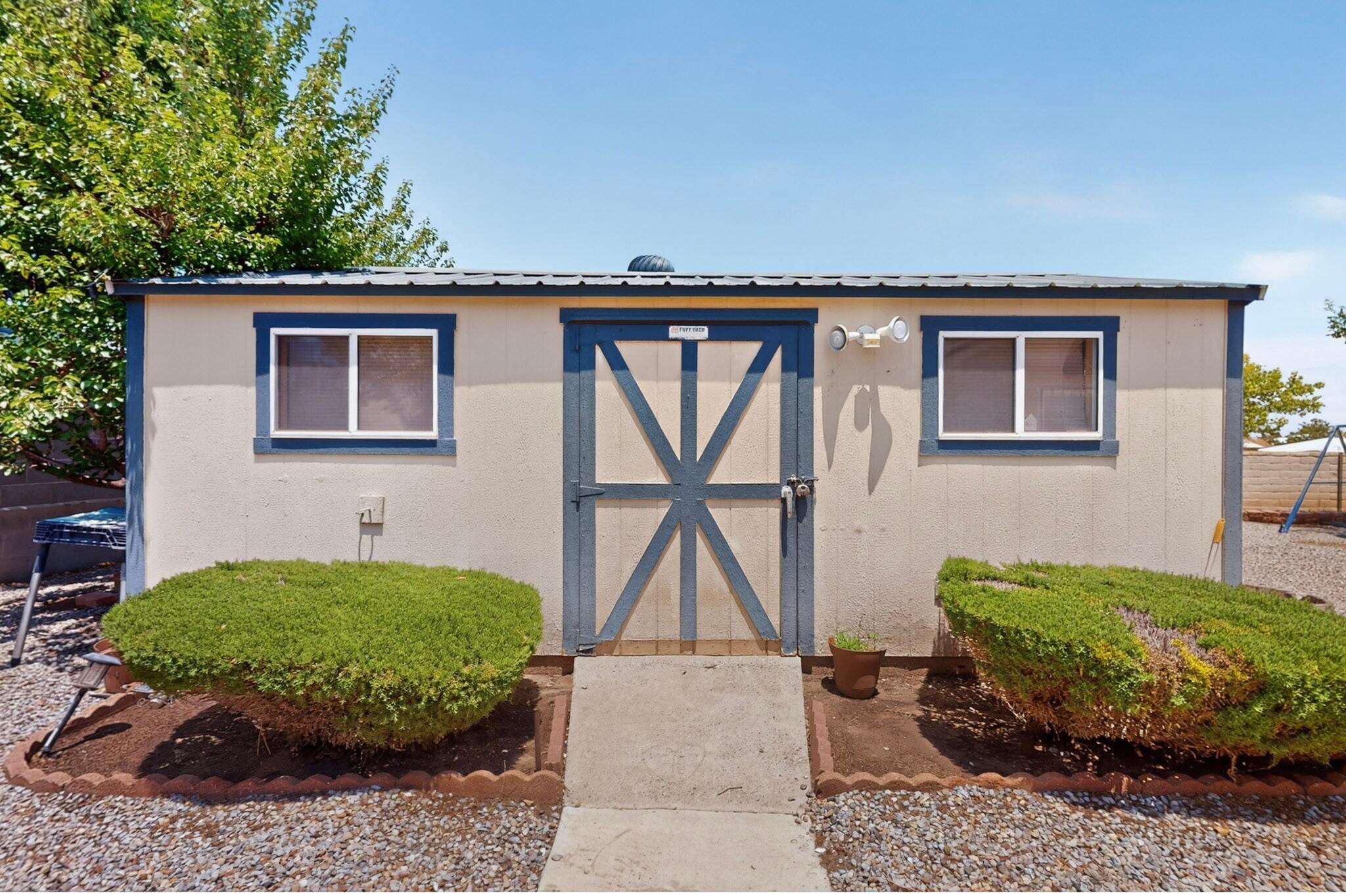 6977 Albany Hills Drive NE