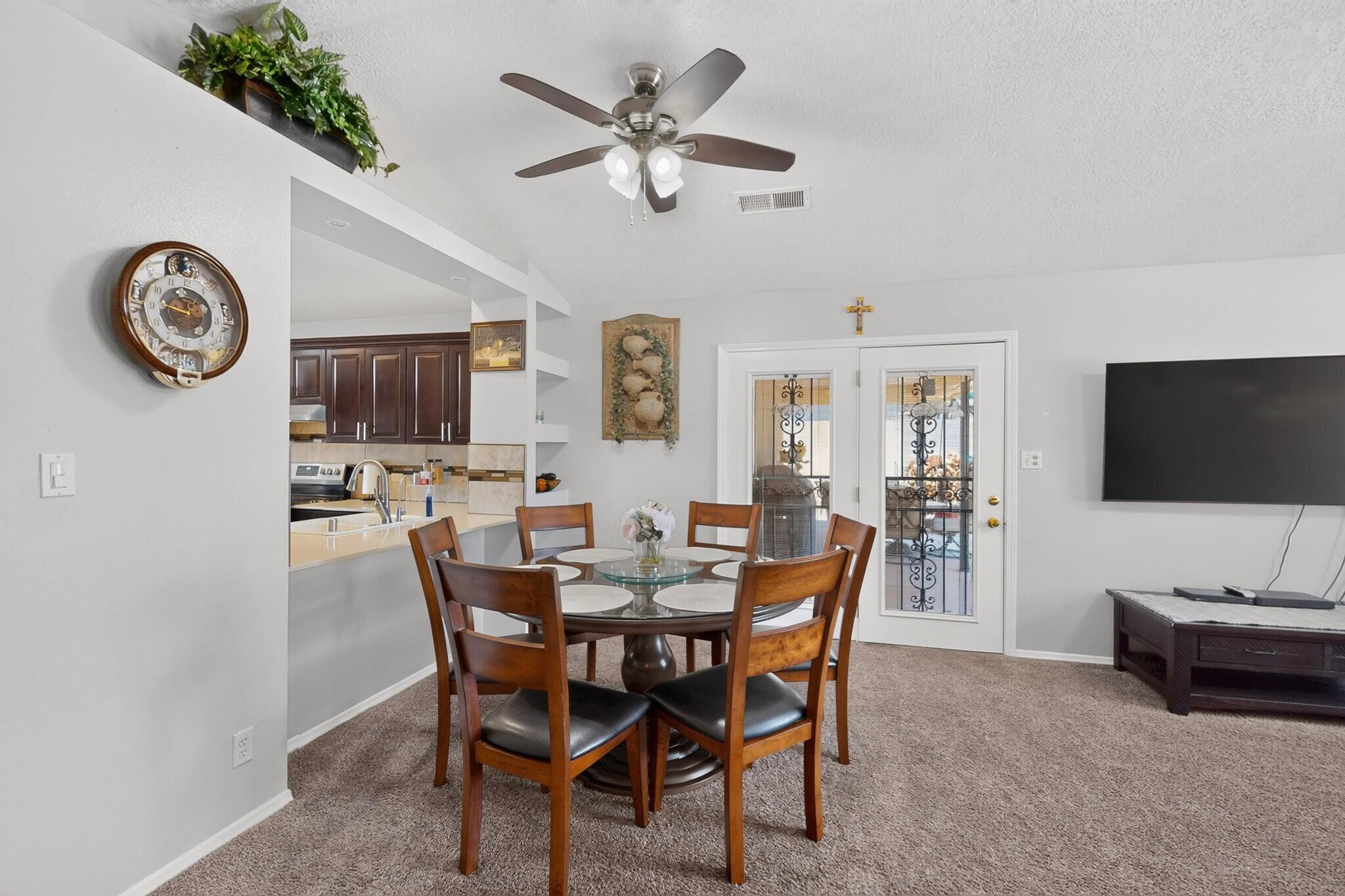 6977 Albany Hills Drive NE