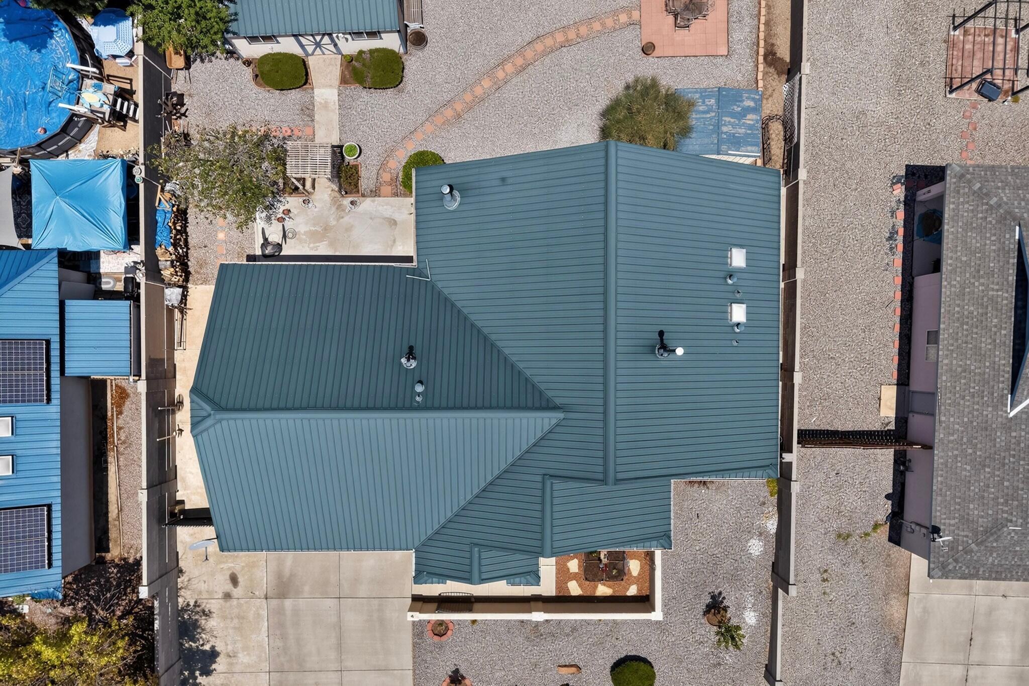 6977 Albany Hills Drive NE
