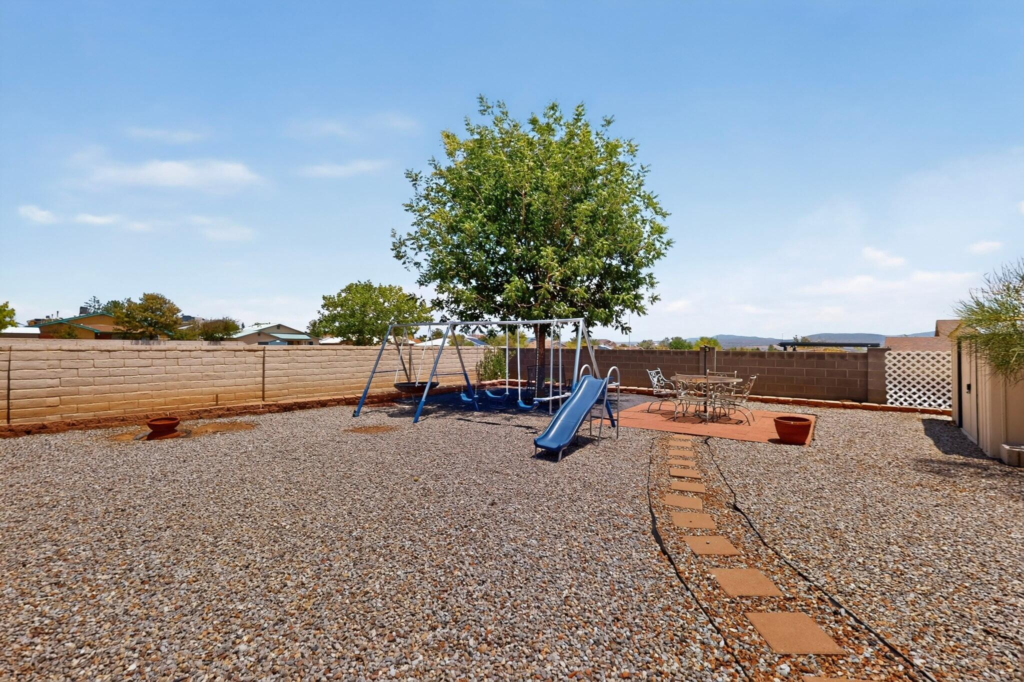 6977 Albany Hills Drive NE