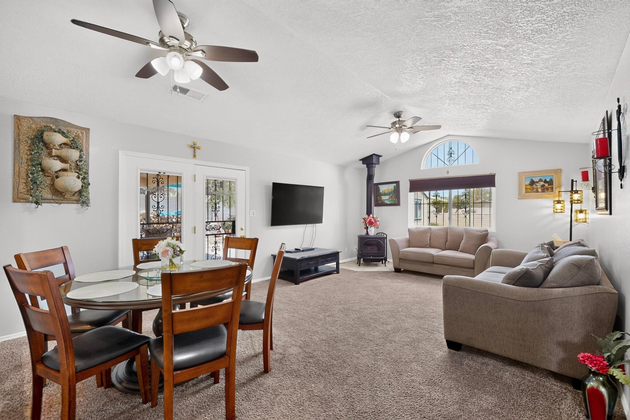 6977 Albany Hills Drive NE
