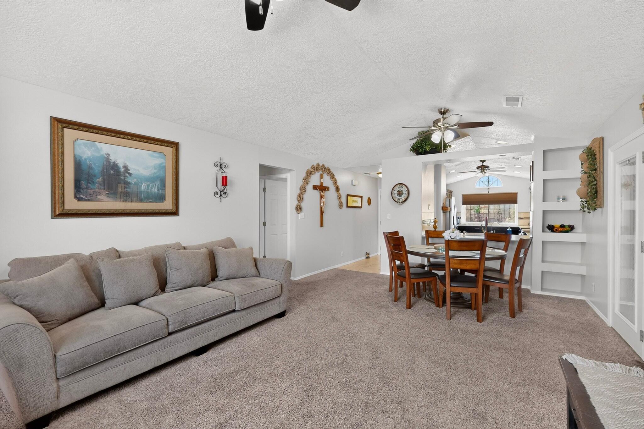 6977 Albany Hills Drive NE