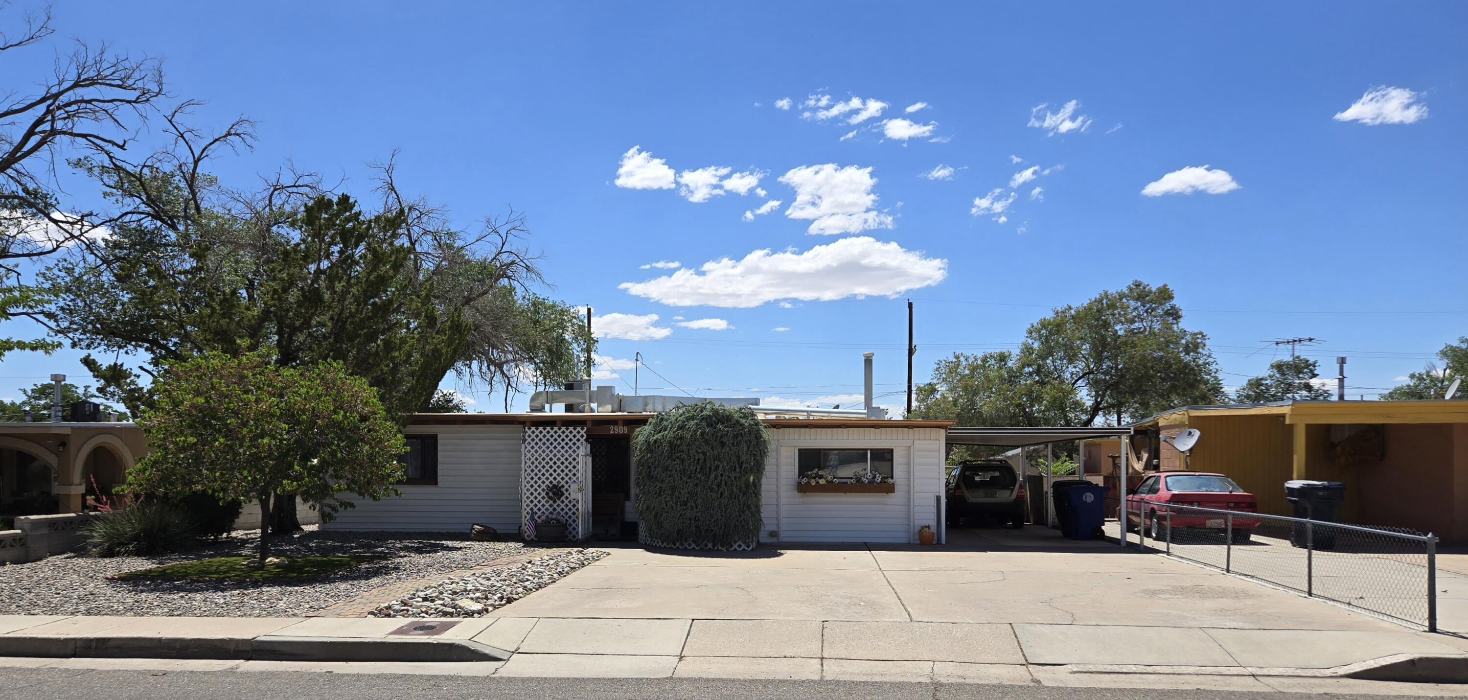 2909 Graceland Drive NE