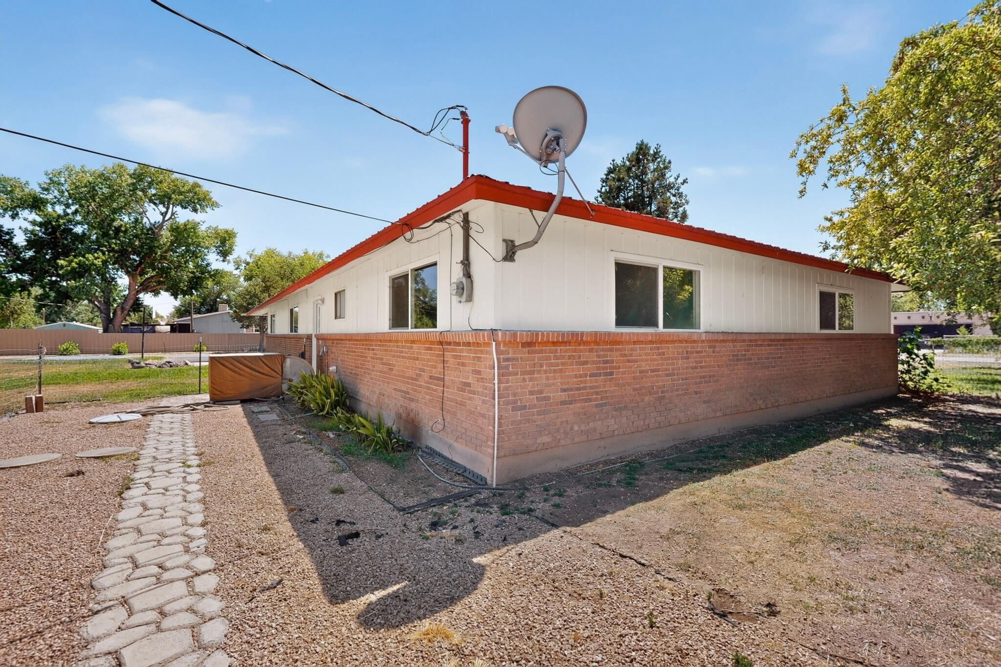 1110 Ranchero Road