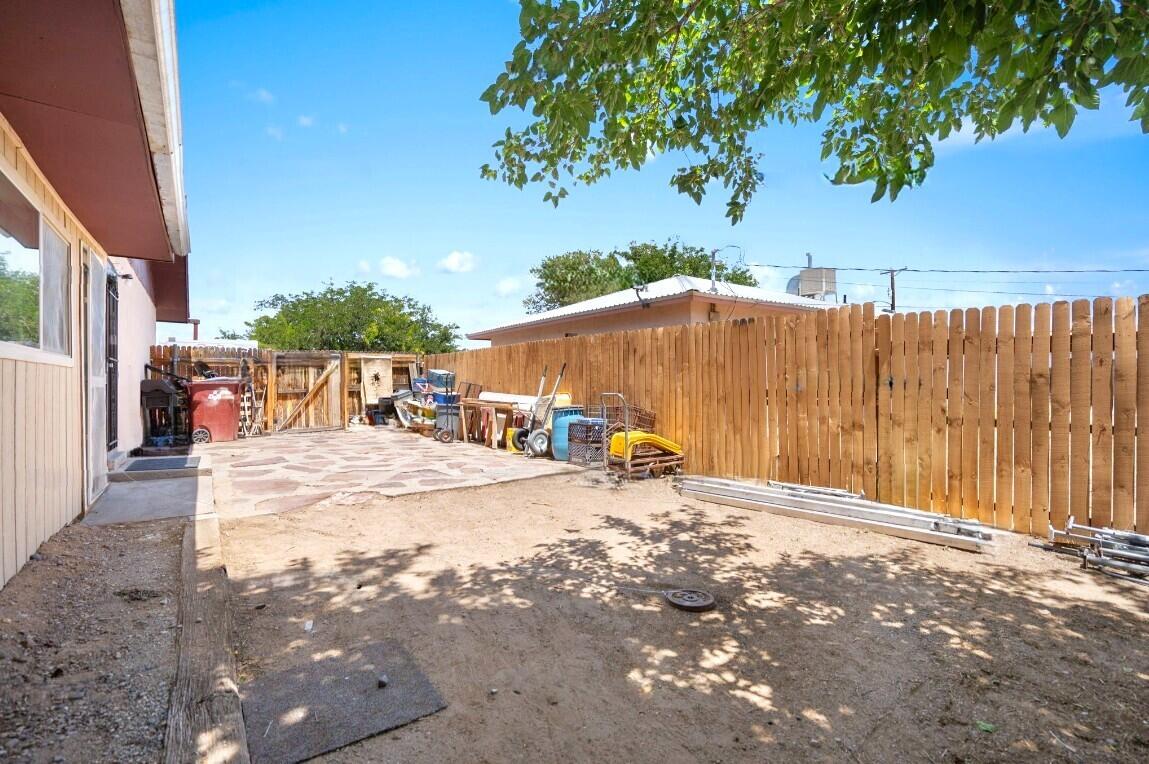 1201 W Didier Avenue