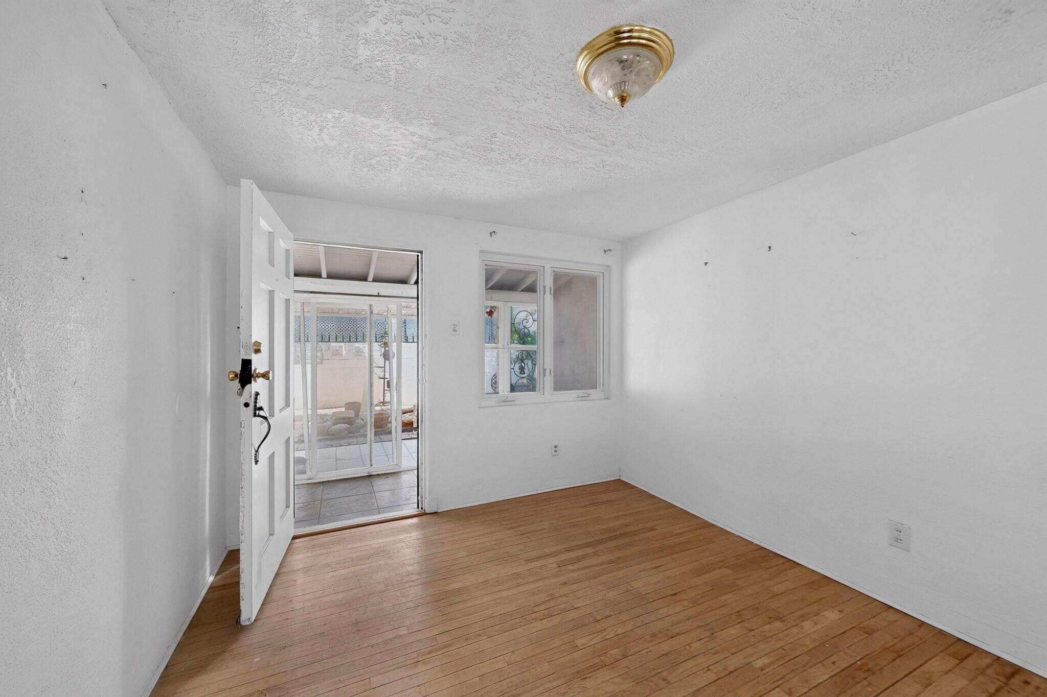 415 Vassar Drive SE