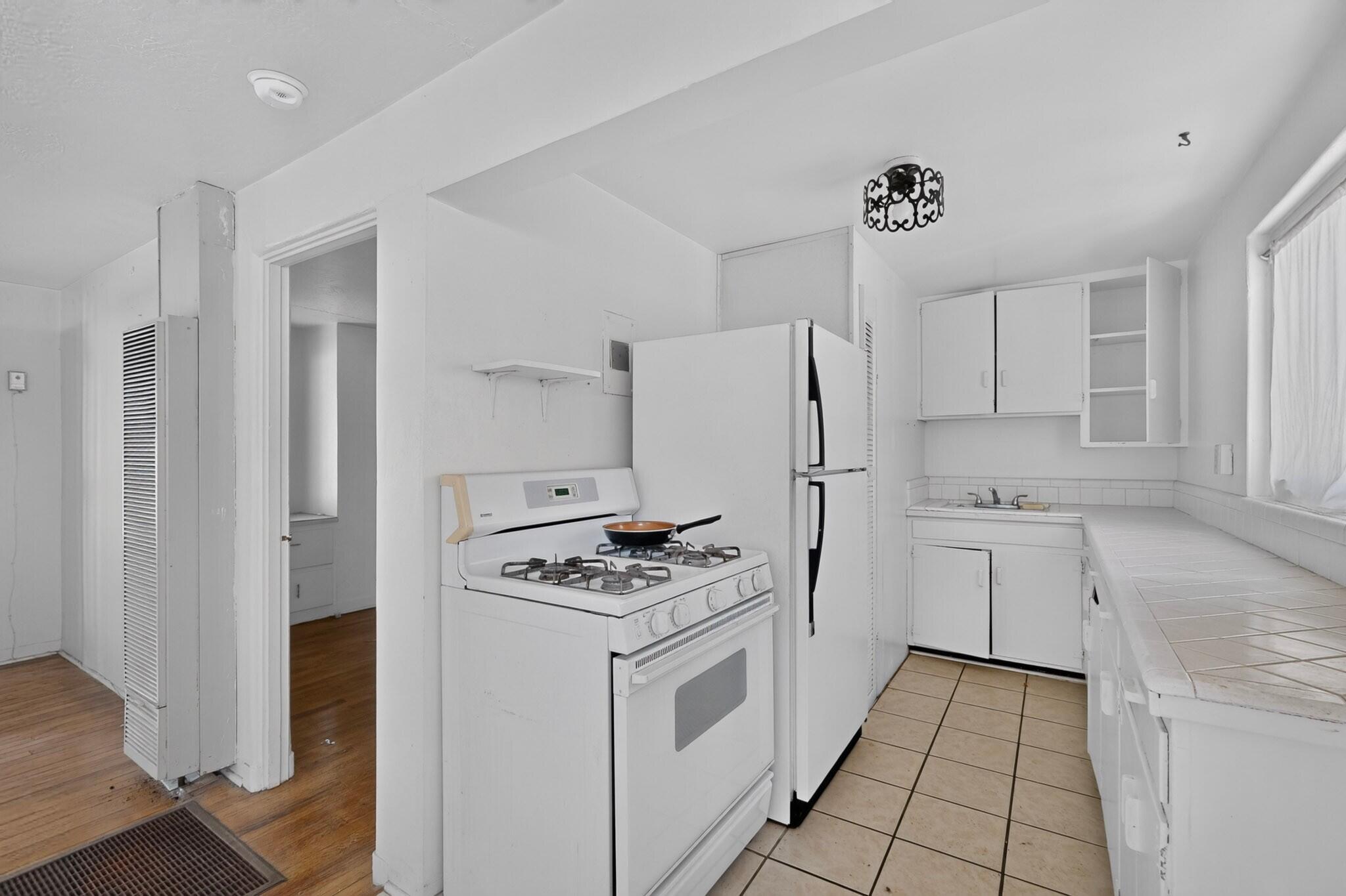 415 Vassar Drive SE